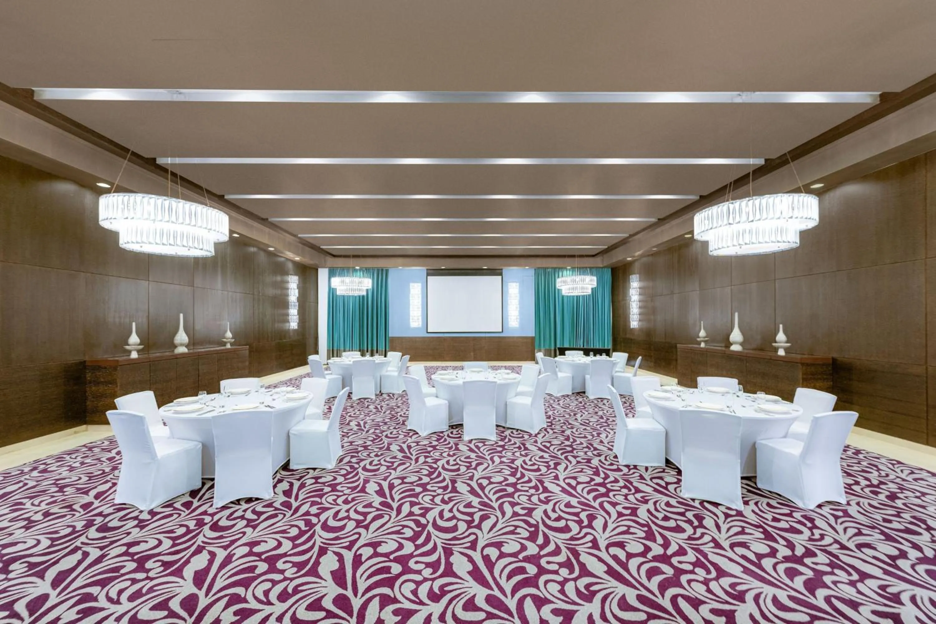 Meeting/conference room in Four Points by Sheraton Al Ain