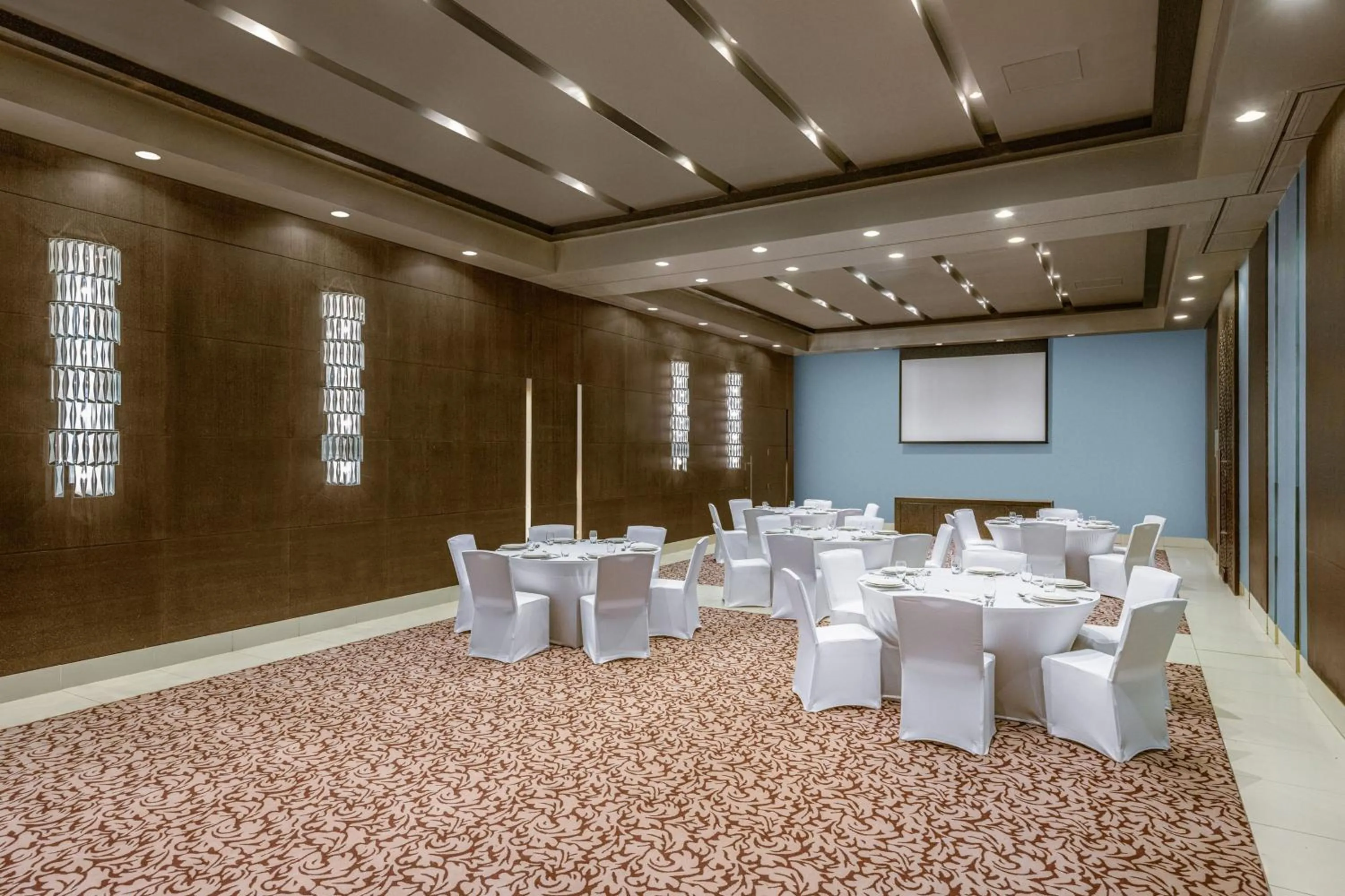 Meeting/conference room in Four Points by Sheraton Al Ain
