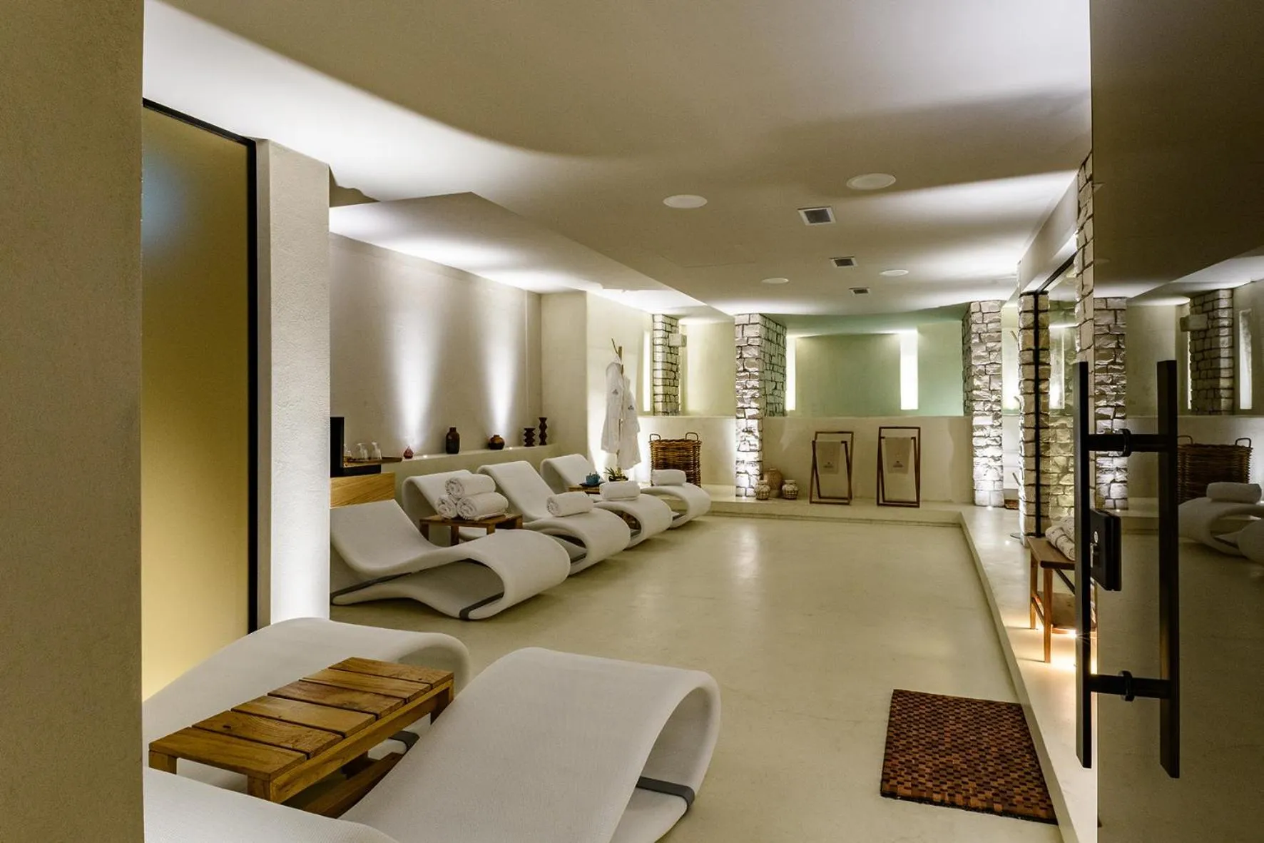 Spa and wellness centre/facilities, Bed in Cumeja Beach Club & Hotel