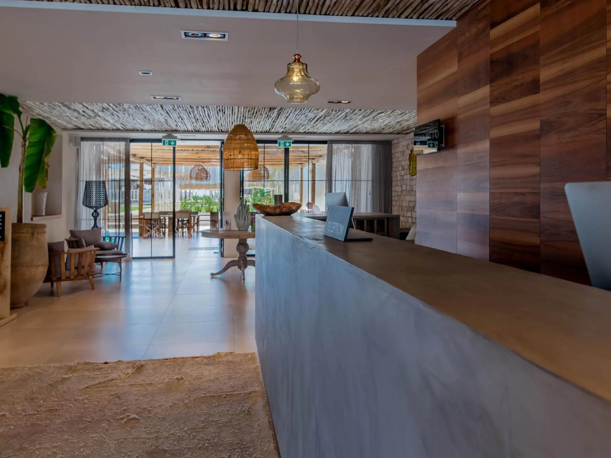 Lobby or reception in Cumeja Beach Club & Hotel