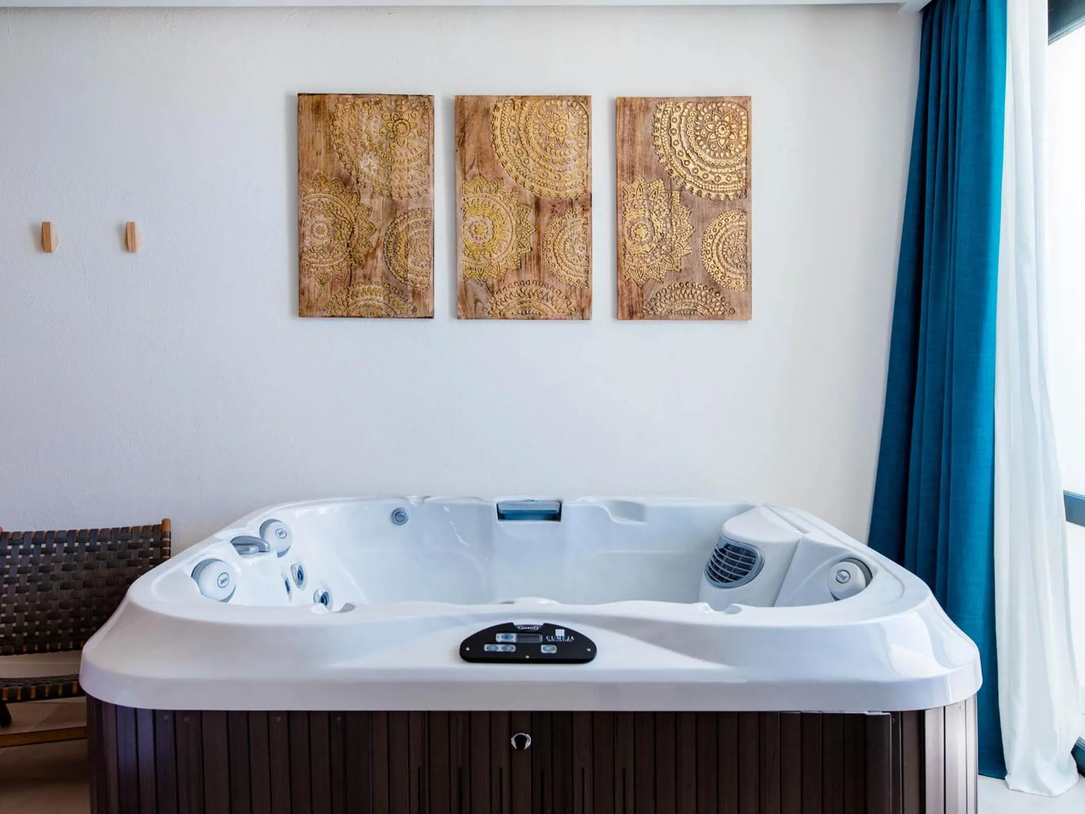 Hot Tub in Cumeja Beach Club & Hotel