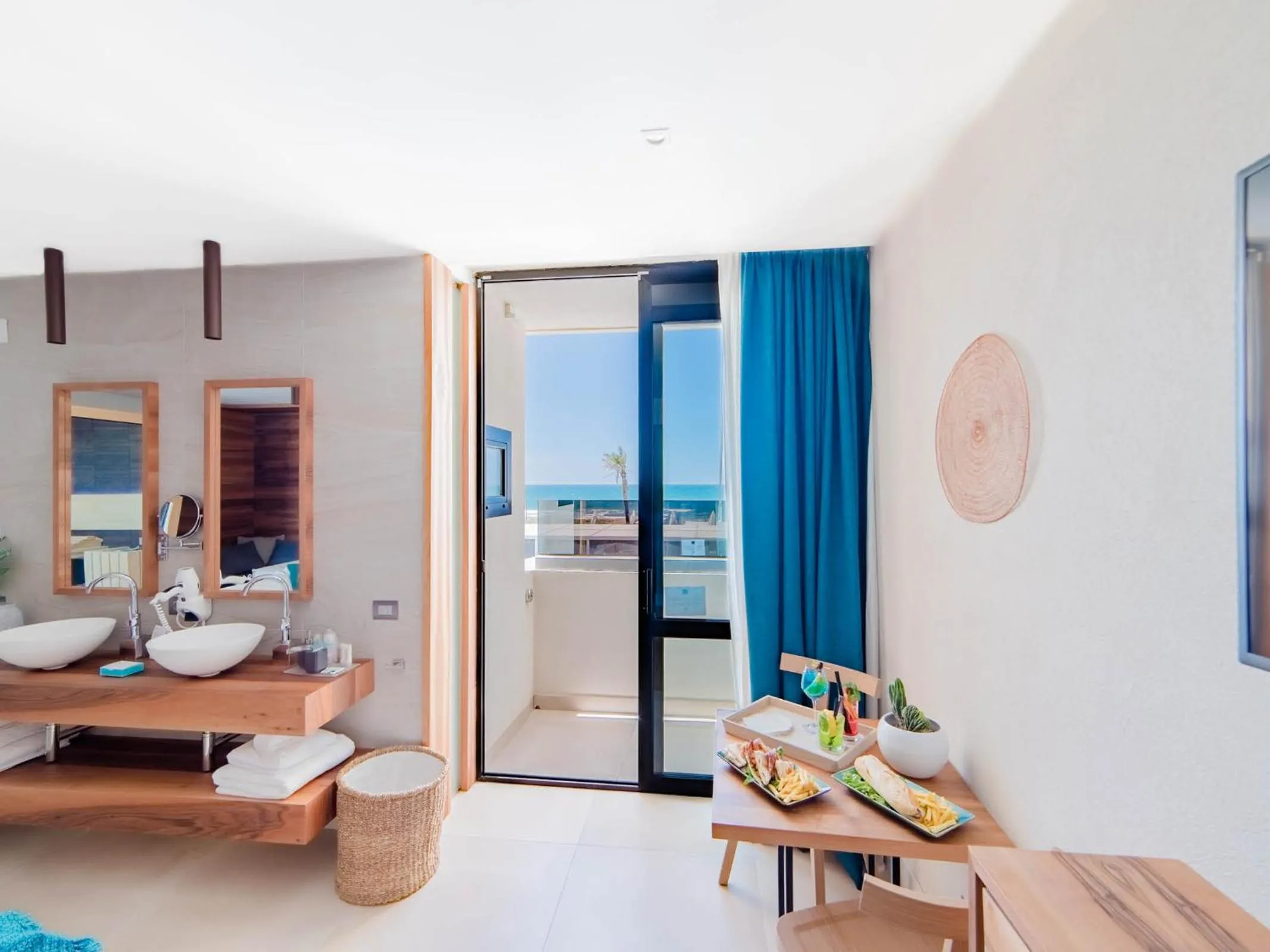 View (from property/room) in Cumeja Beach Club & Hotel