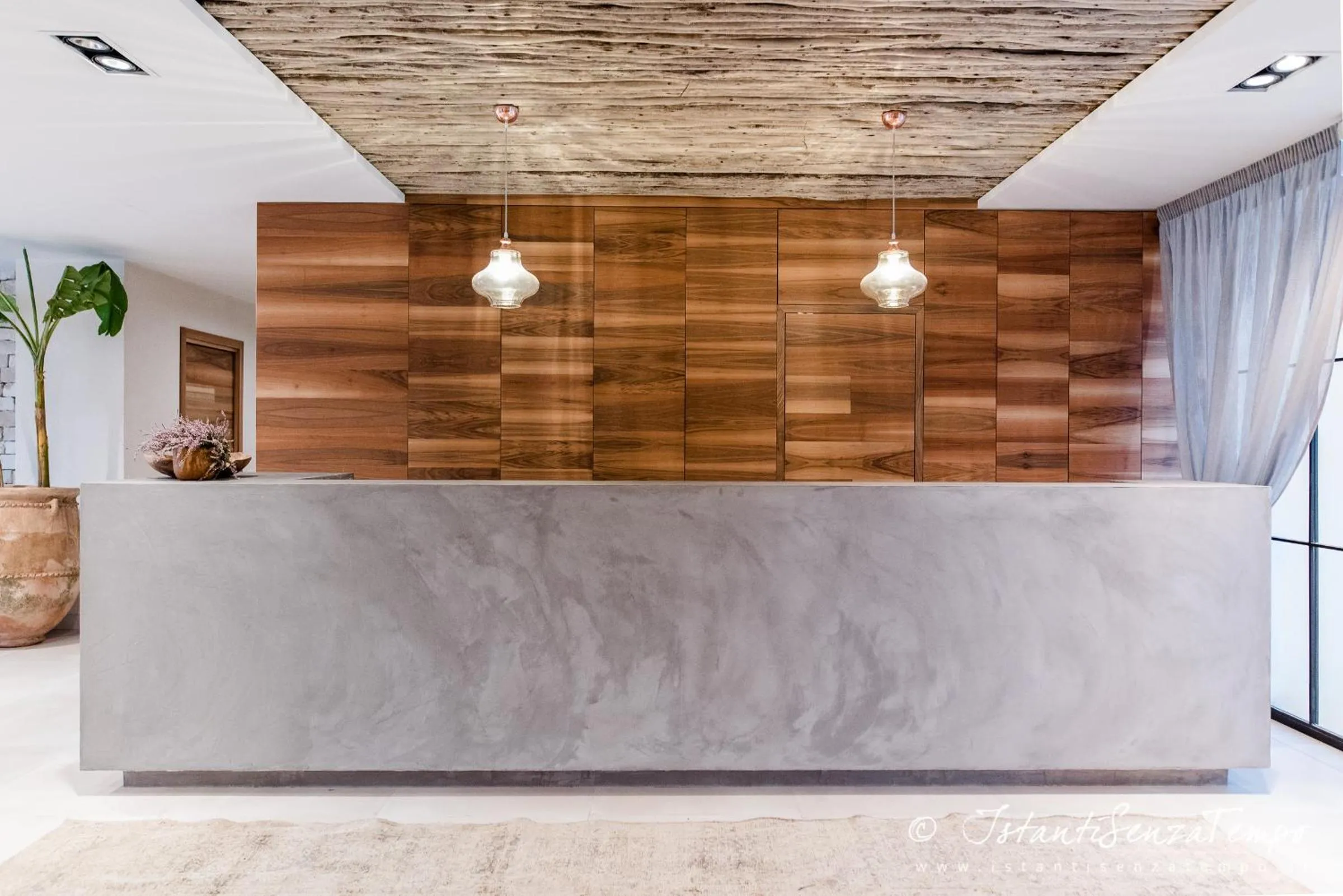 Lobby or reception in Cumeja Beach Club & Hotel