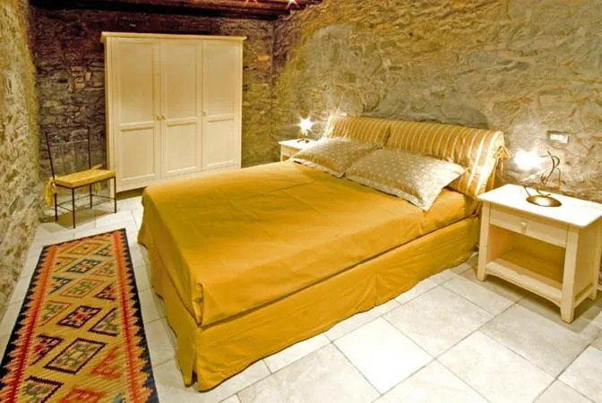 Photo of the whole room, Bed in Aiceltis