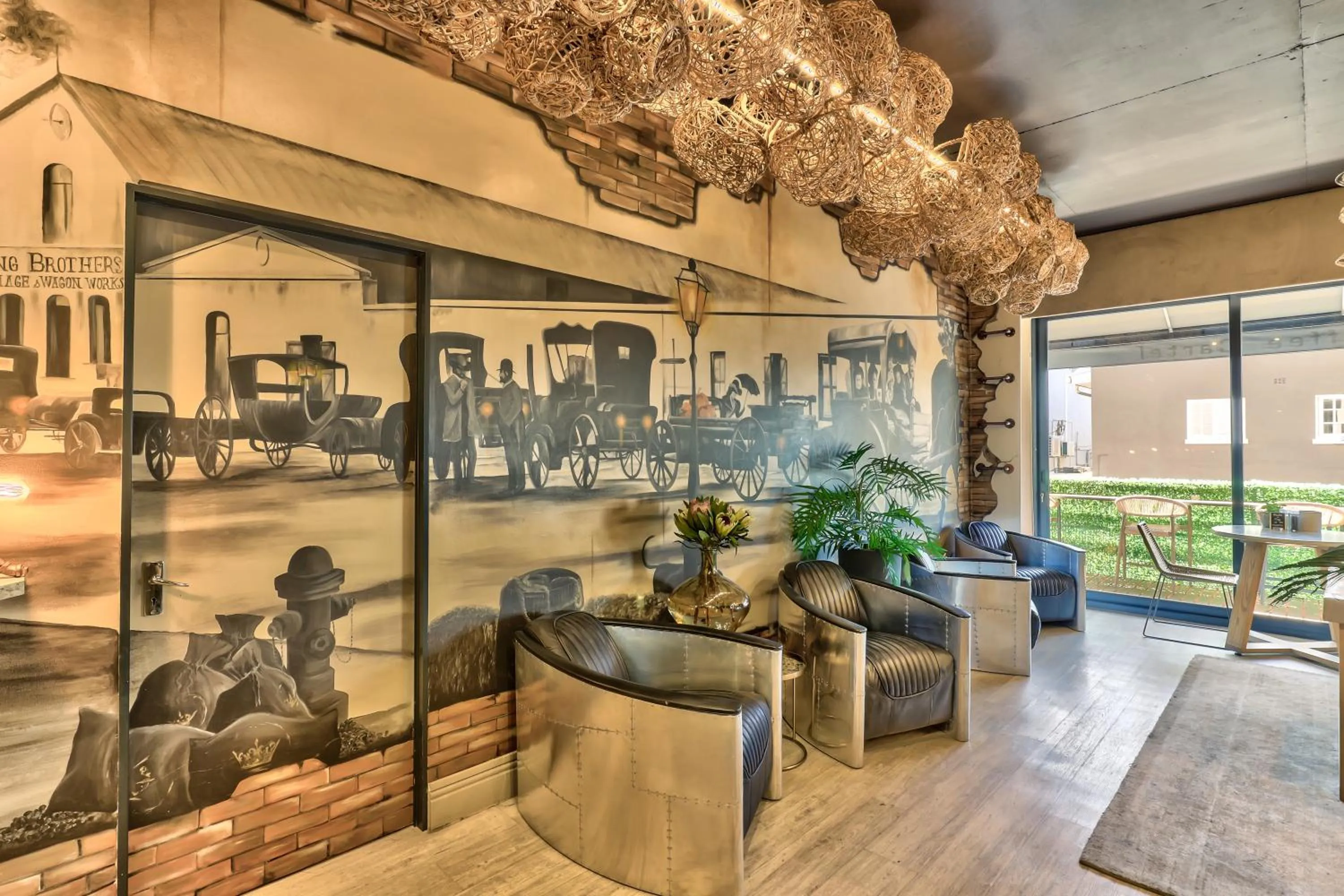 Restaurant/places to eat in Heritage Square Apartments