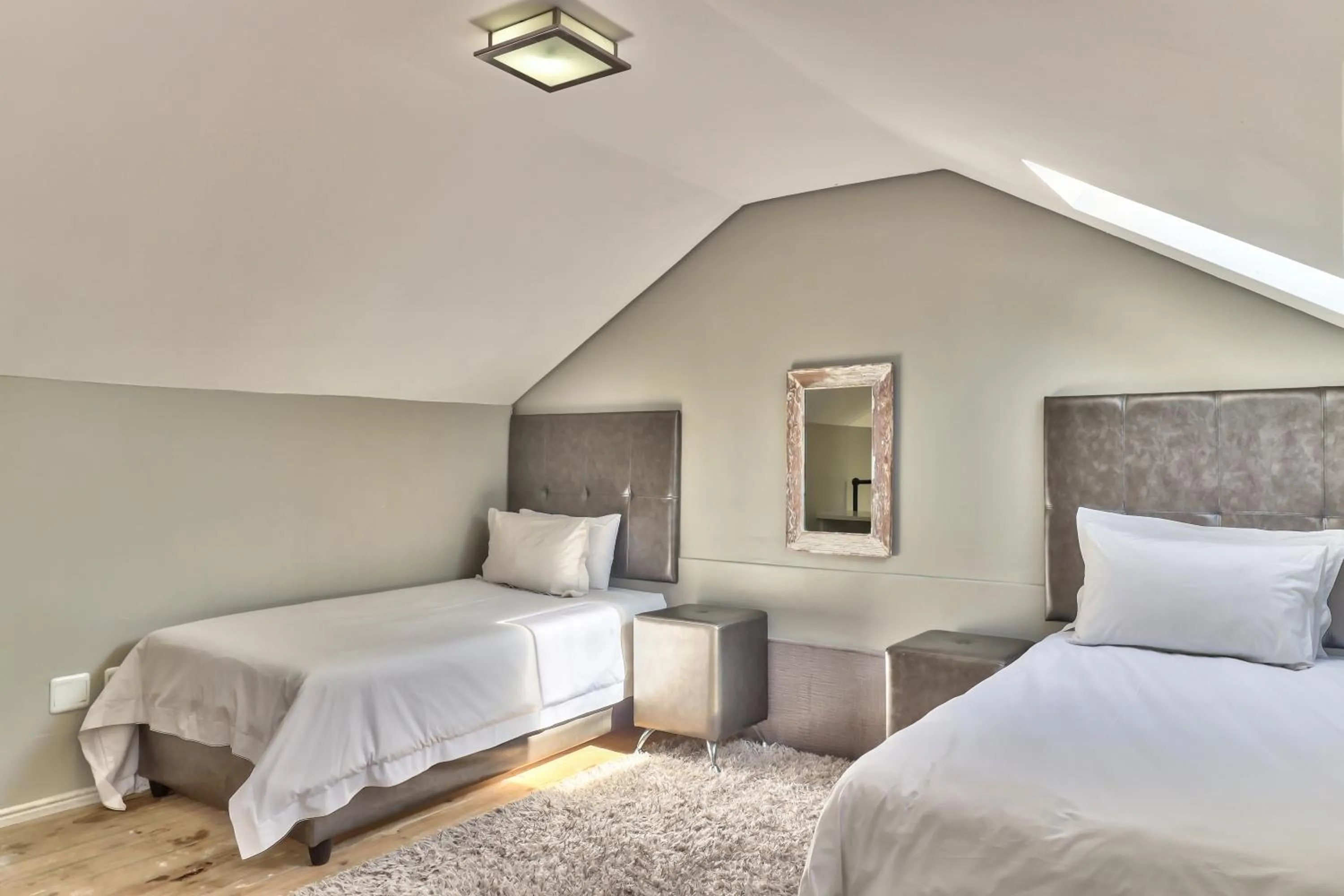 Bed in Heritage Square Apartments