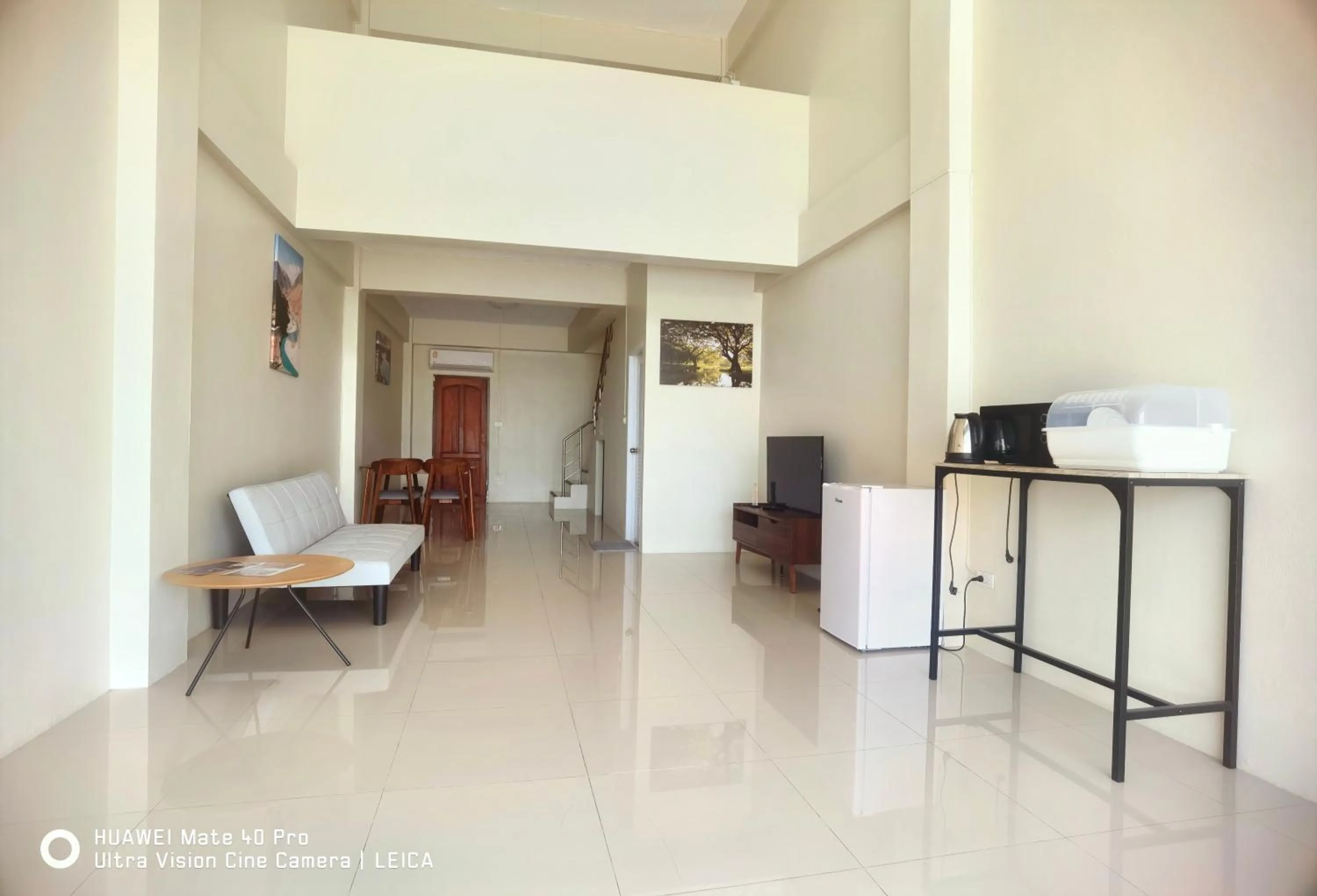 Communal lounge/ TV room in 115 Townhouse