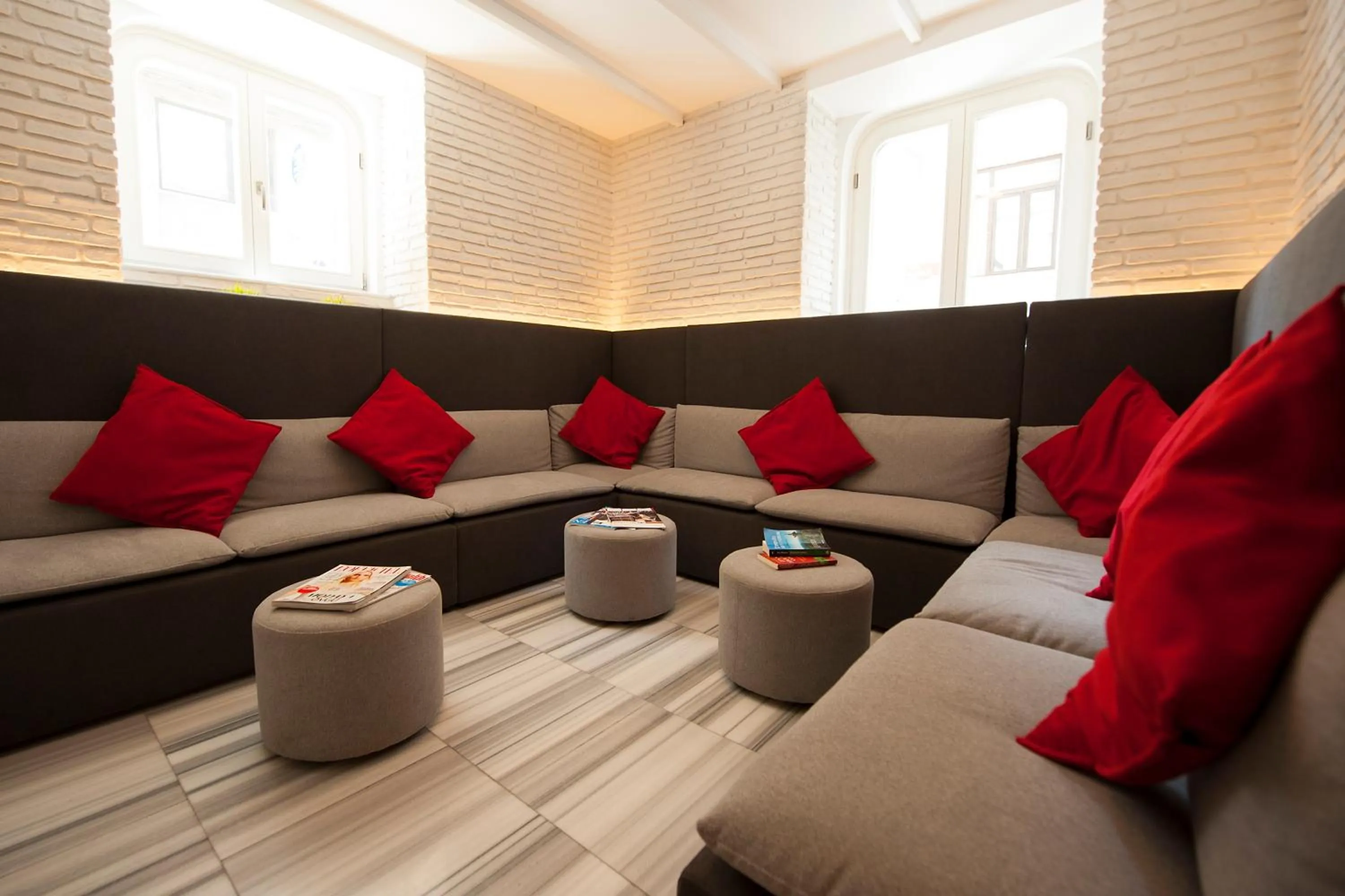 Communal lounge/ TV room in The Central House Istanbul Taksim