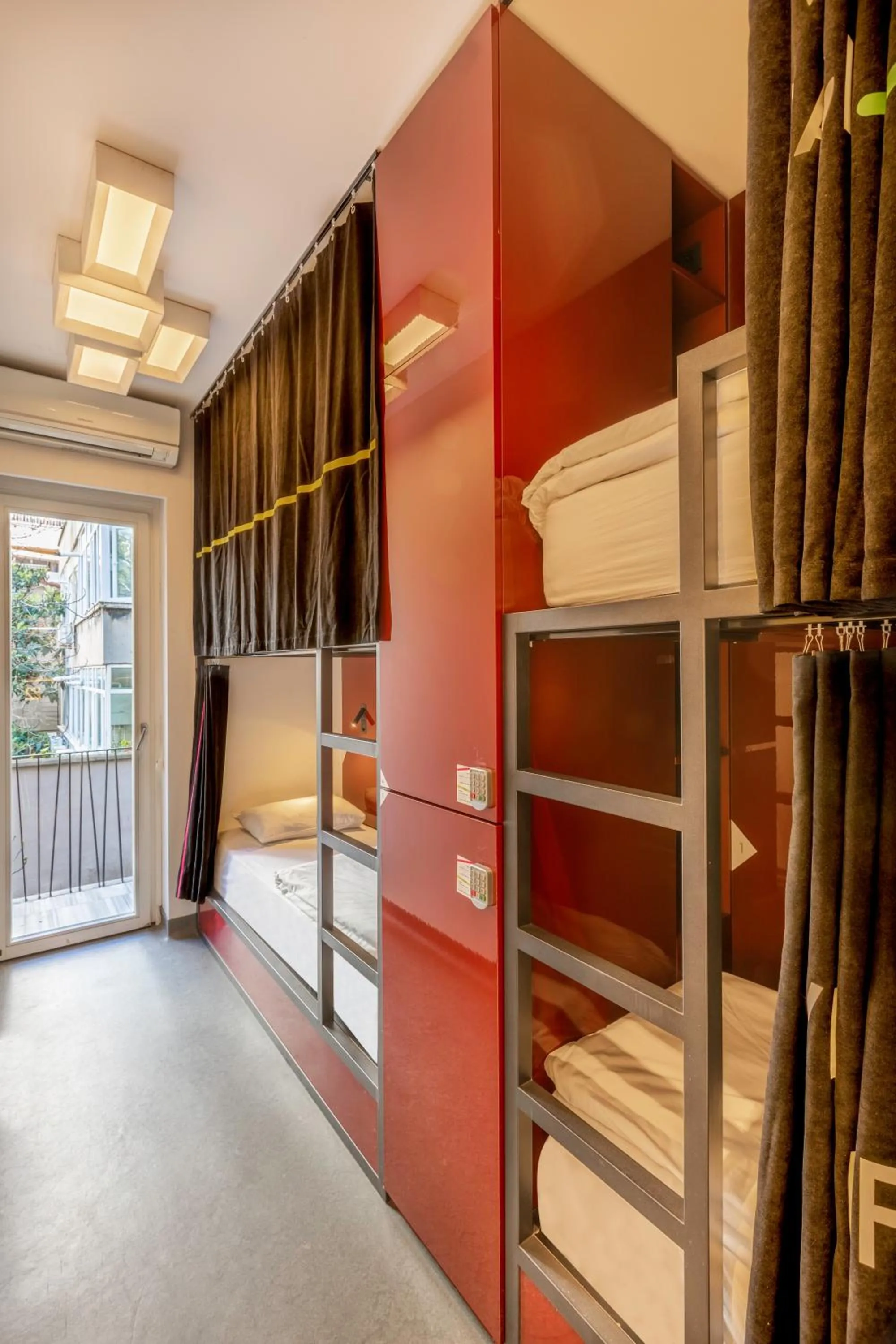 bunk bed, Bed in The Central House Istanbul Taksim