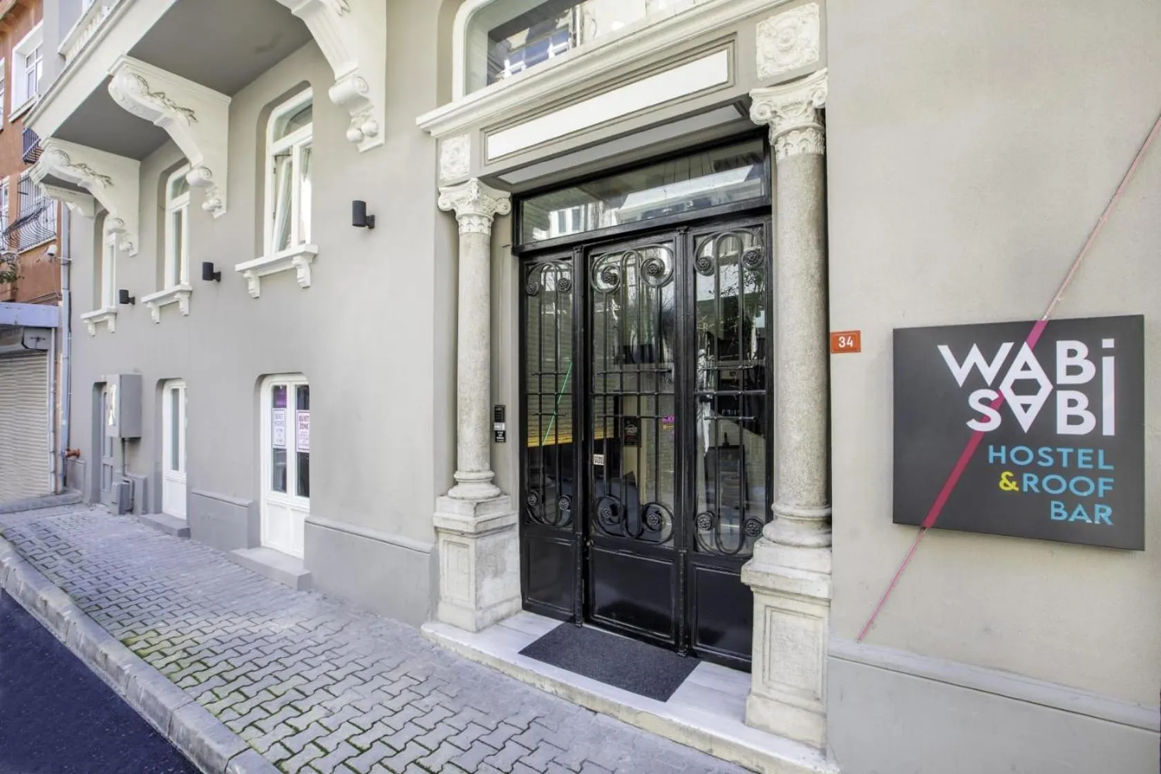 Property building in The Central House Istanbul Taksim