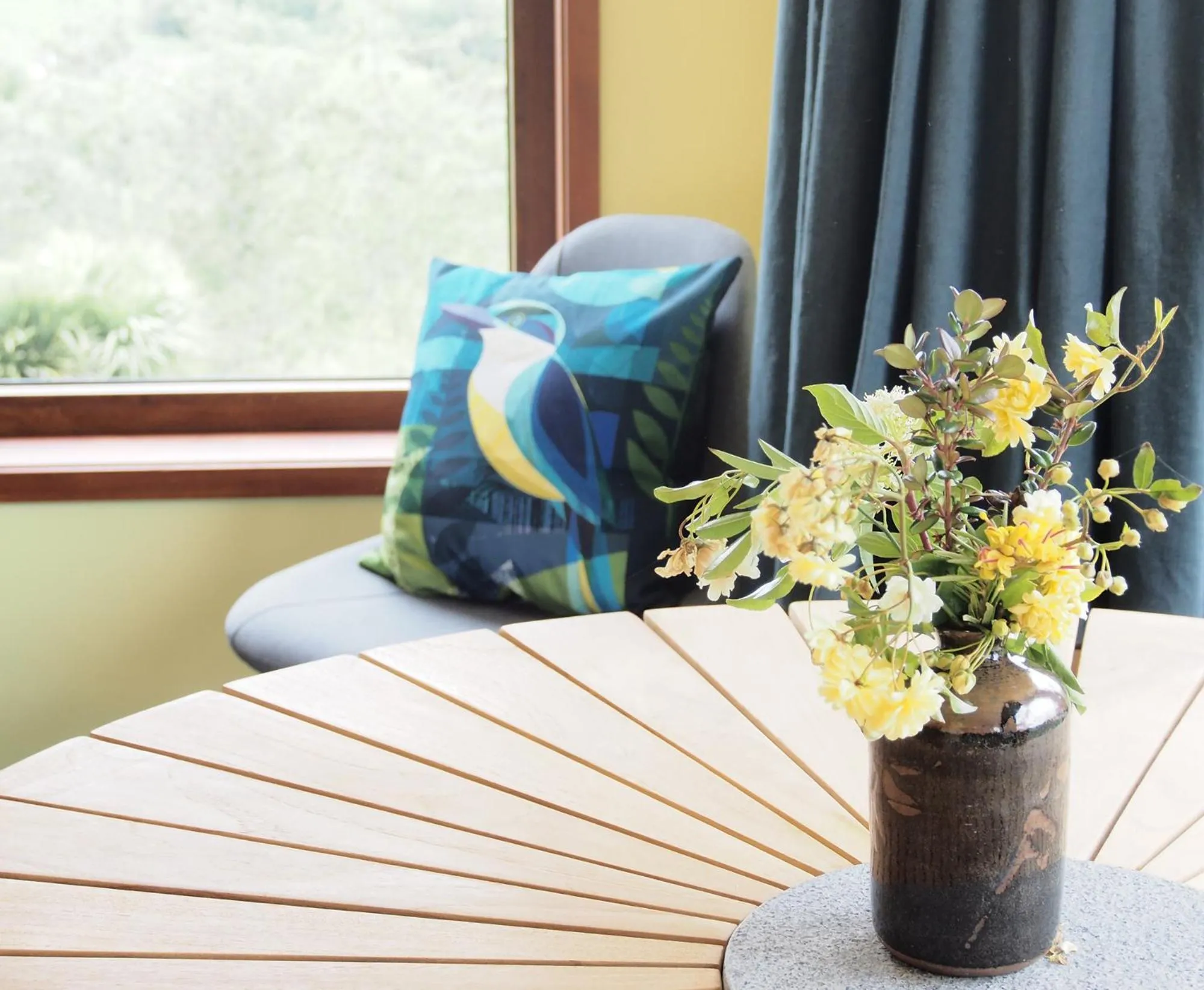 Dining area in Kotare BandB