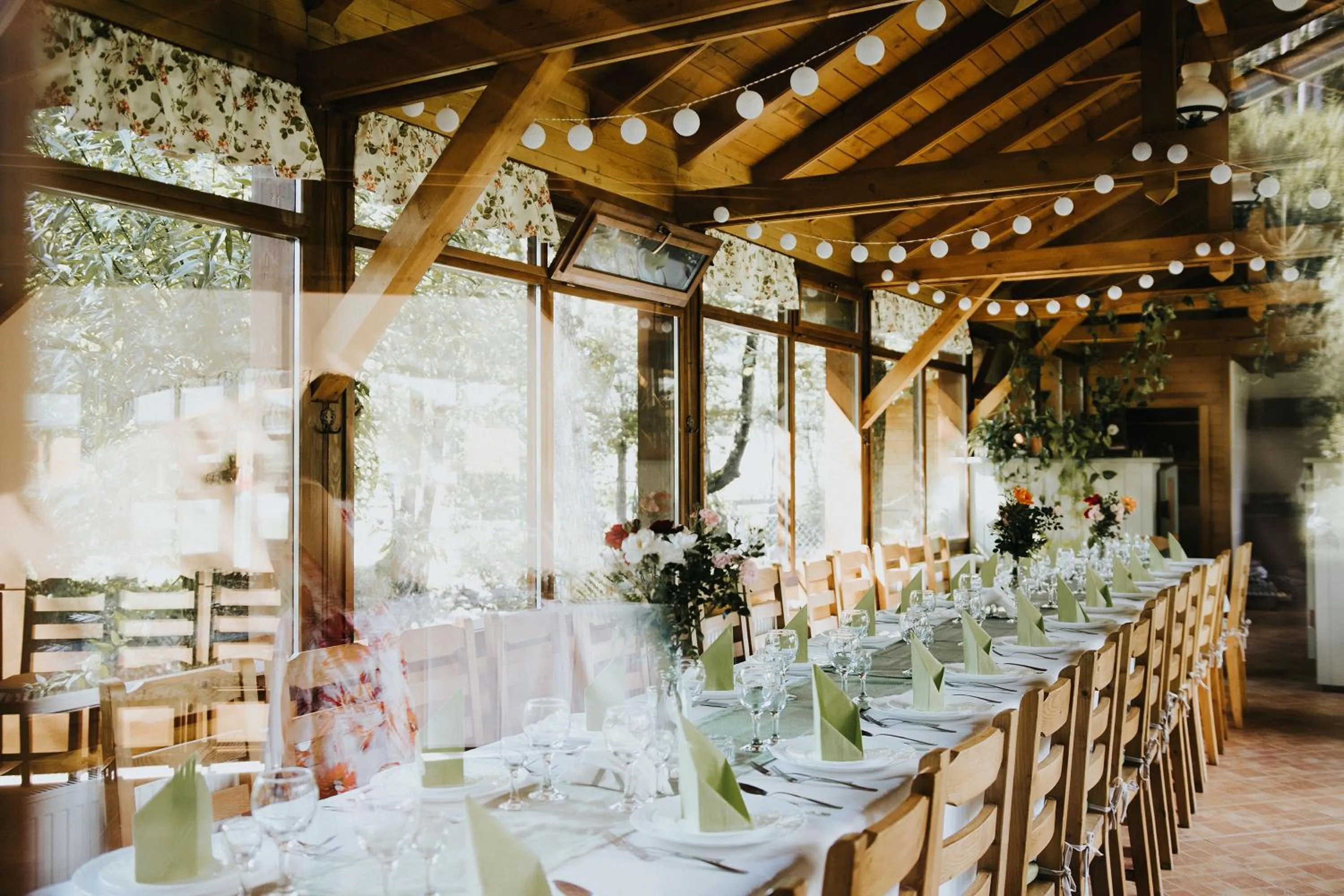 Restaurant/places to eat in Vidra Park