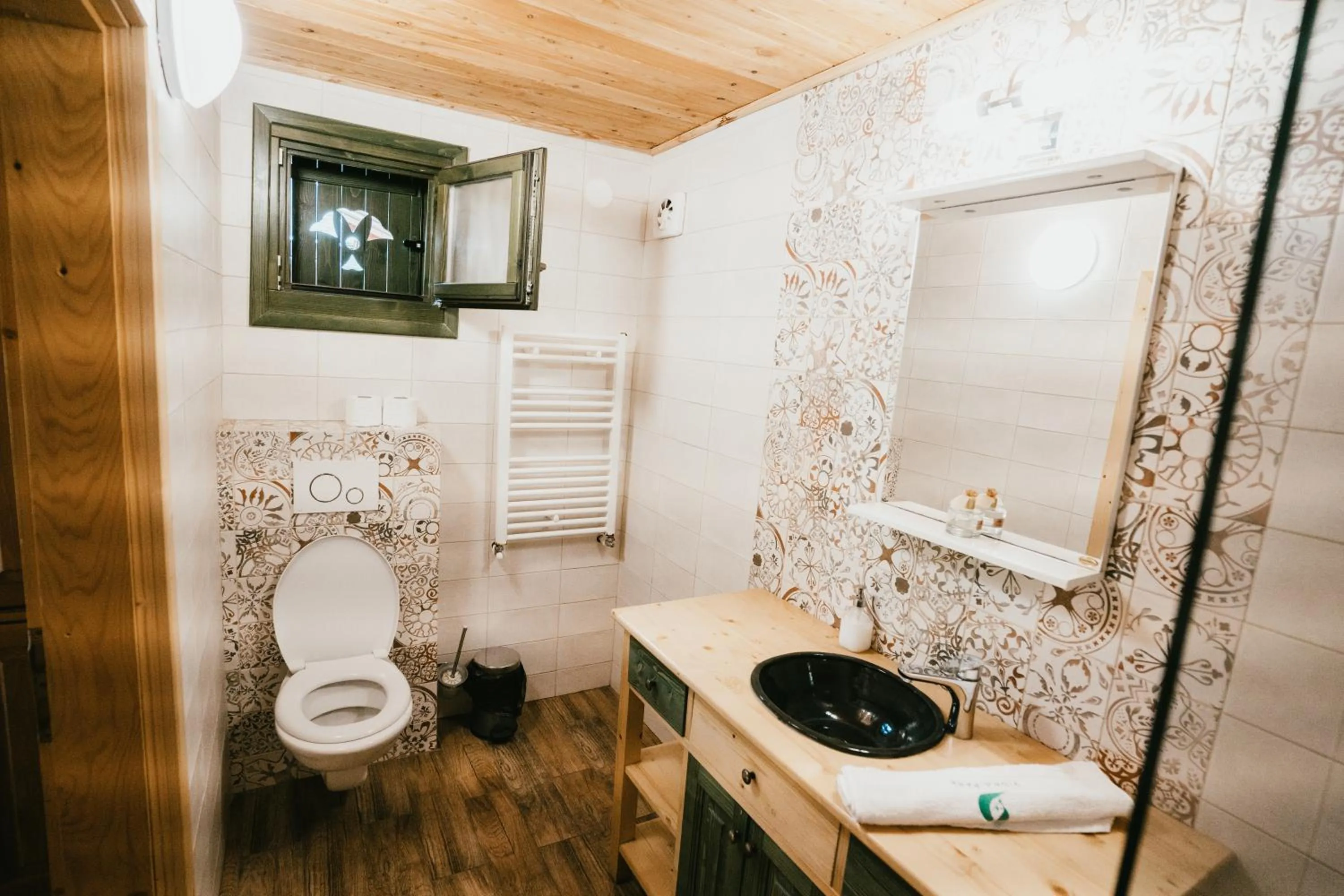 Shower in Vidra Park