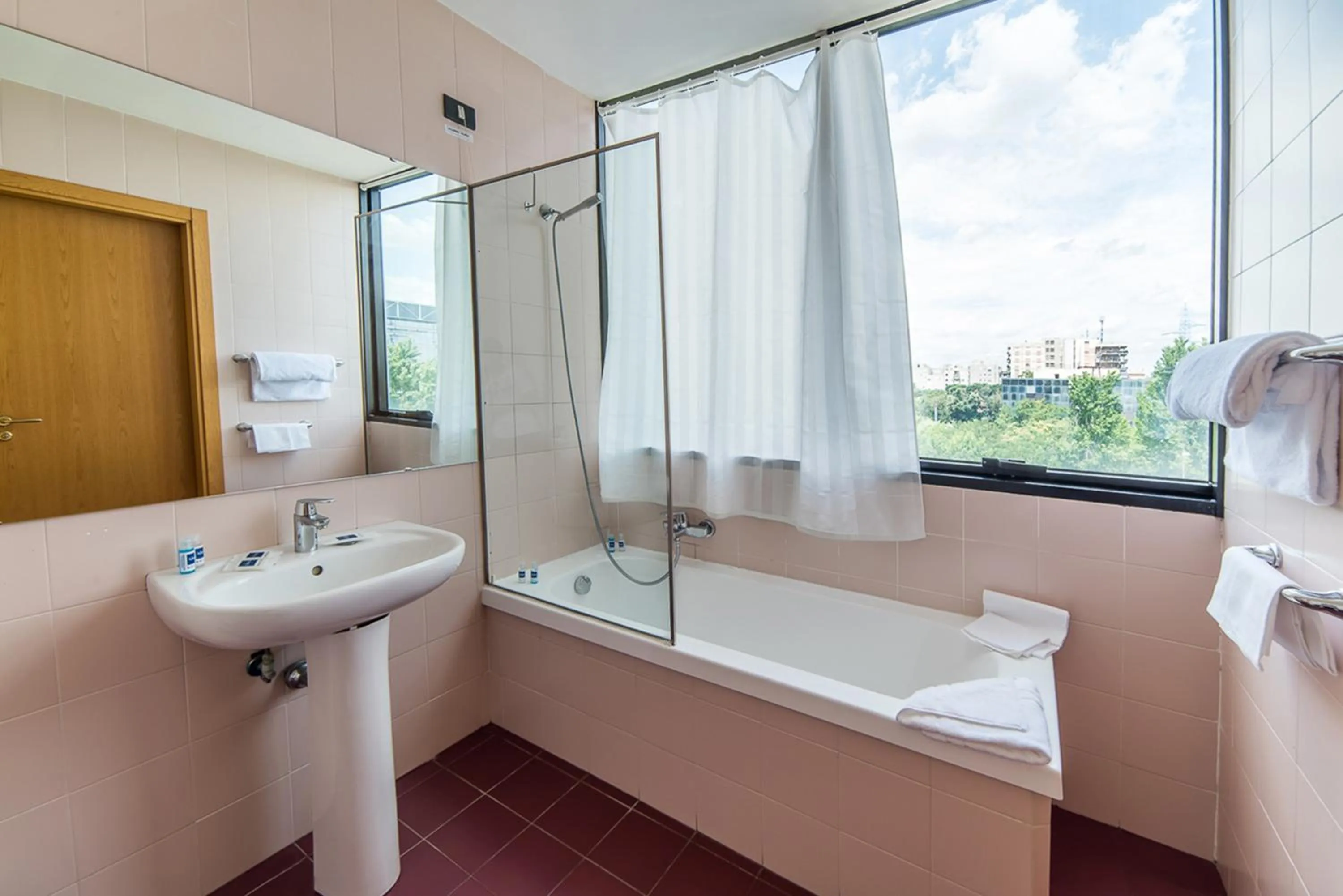 Bathroom in Sotel Nomentana Roma