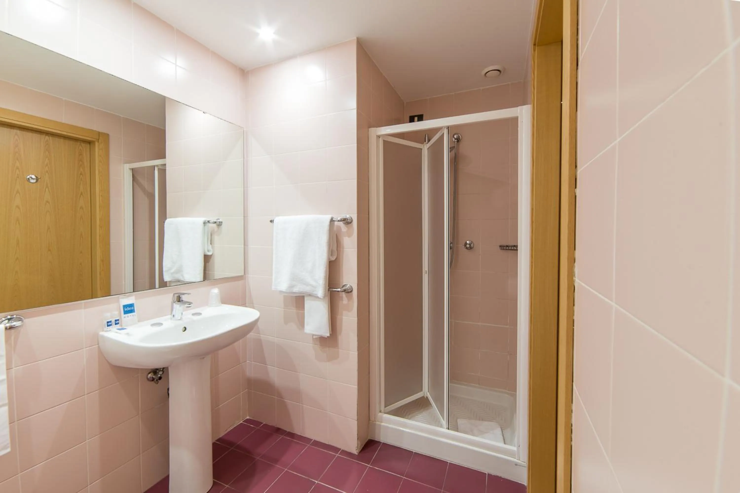 Bathroom in Sotel Nomentana Roma