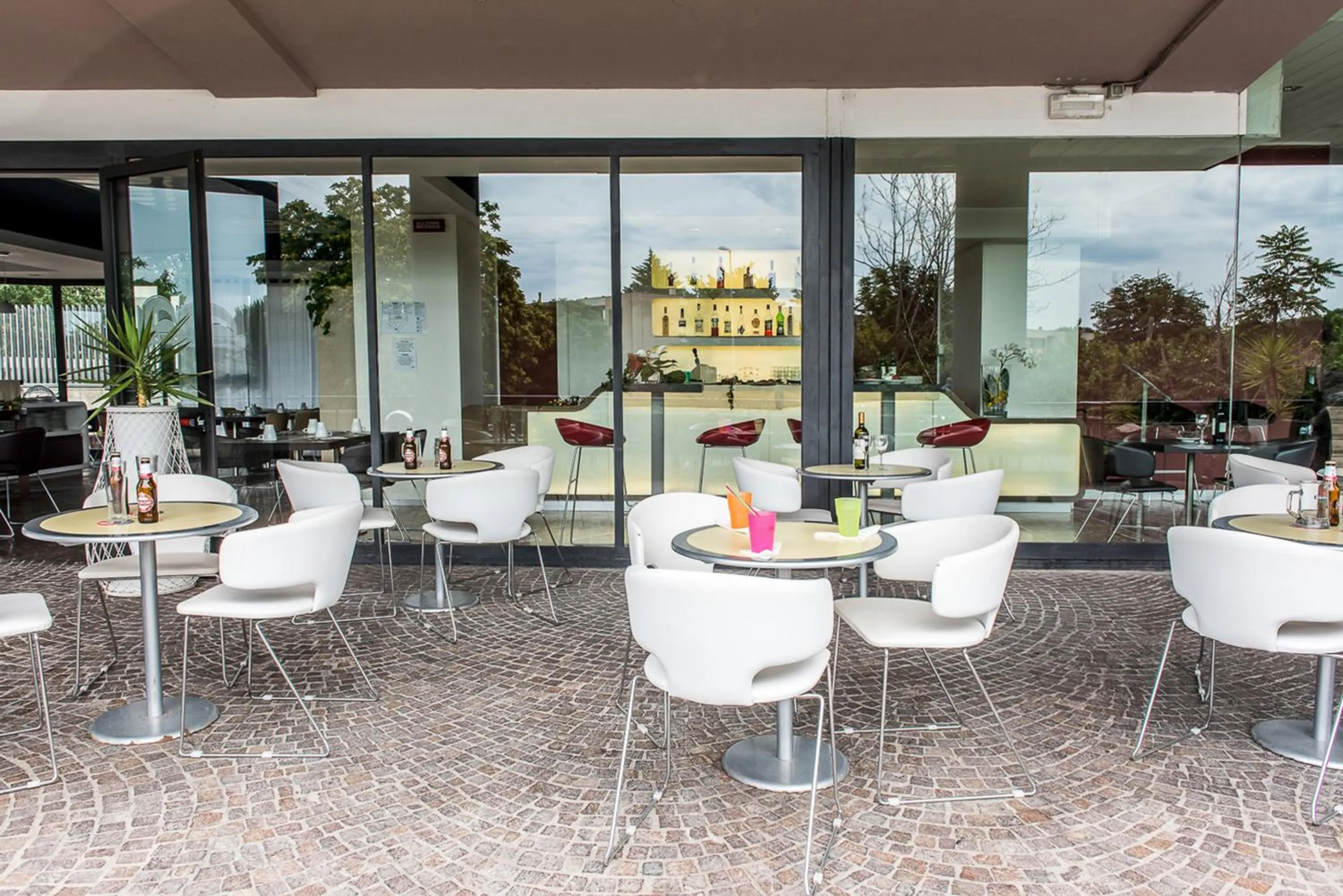 Restaurant/places to eat in Sotel Nomentana Roma