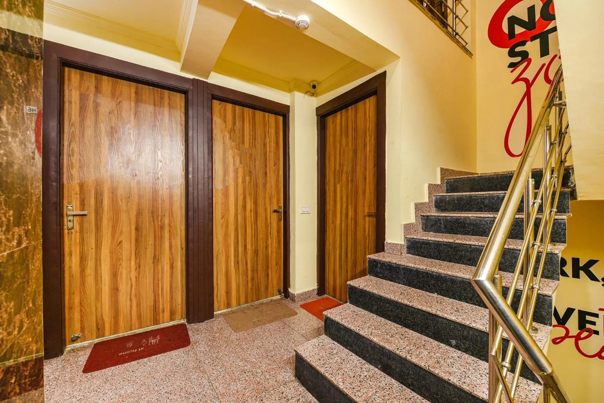 Lobby or reception in FabHotel Ishtara Auberge - Nr Yashobhoomi Convention Centre