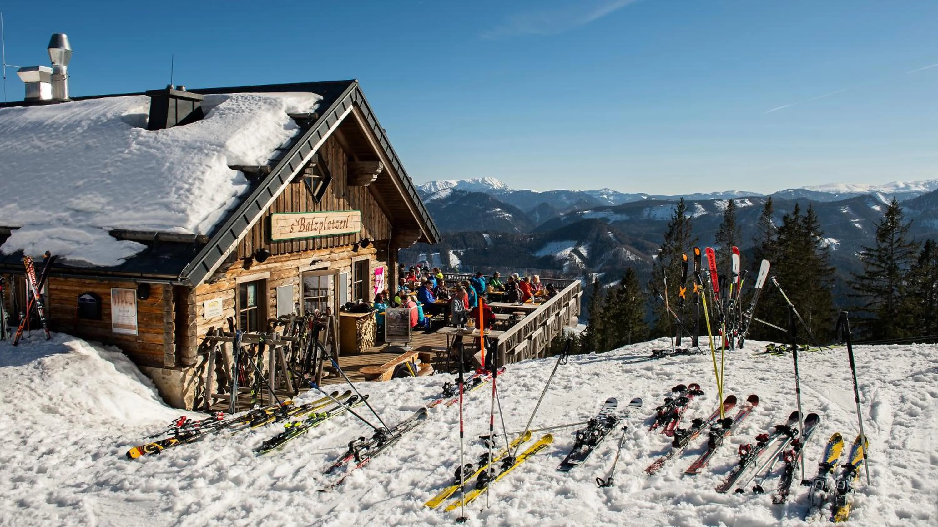 People in R&R Residenzen HOTEL