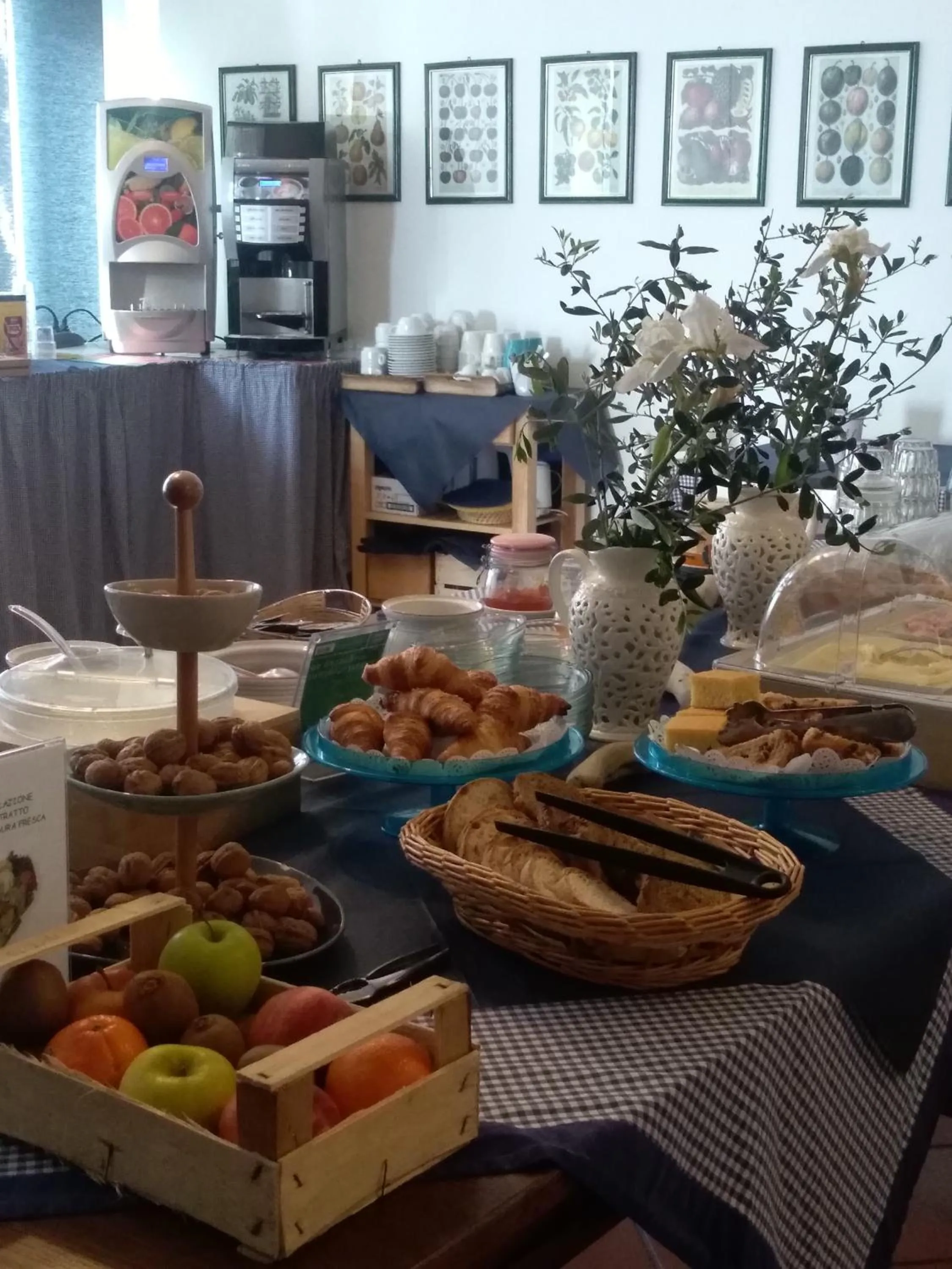 Food and drinks in Hotel Sette Archi