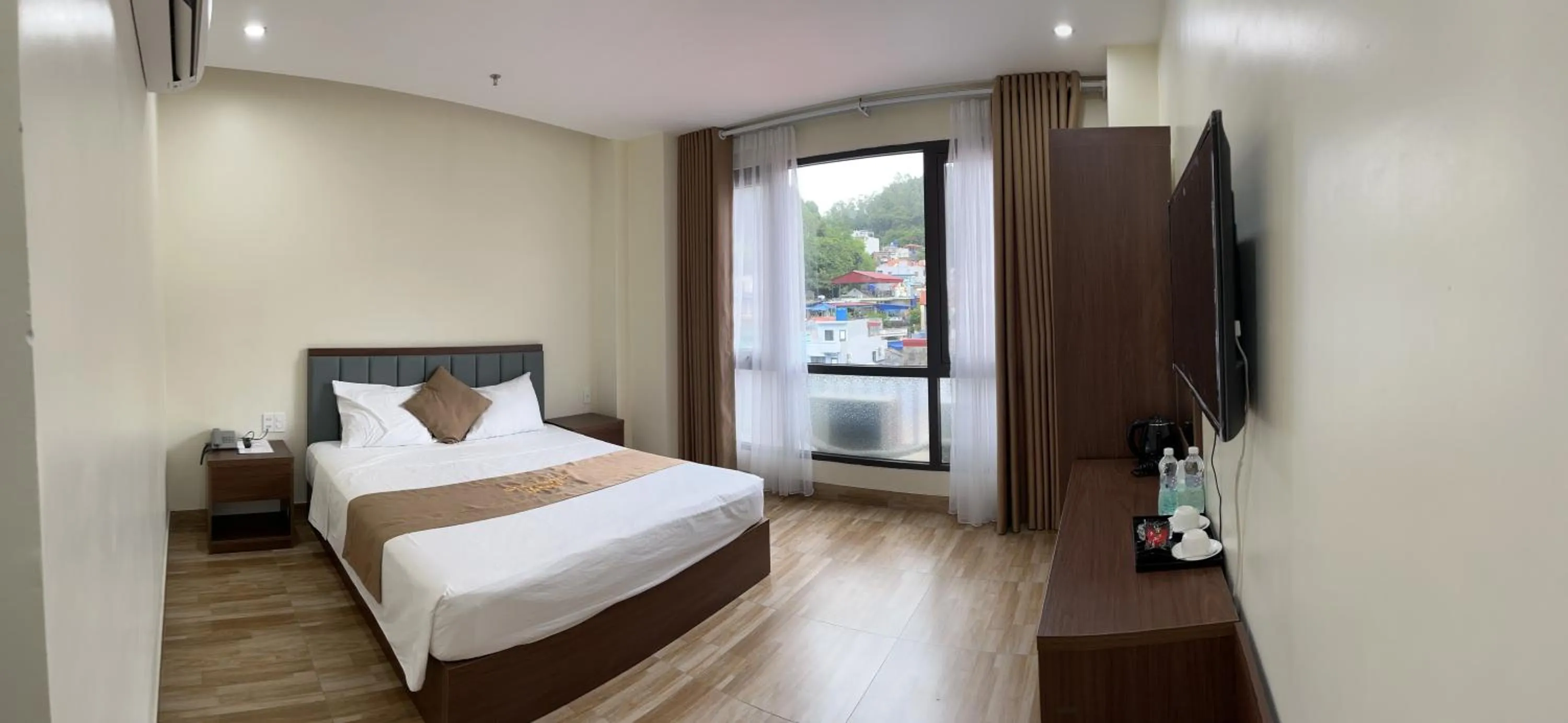 Bed in CAT BA ROSALIA HOTEL