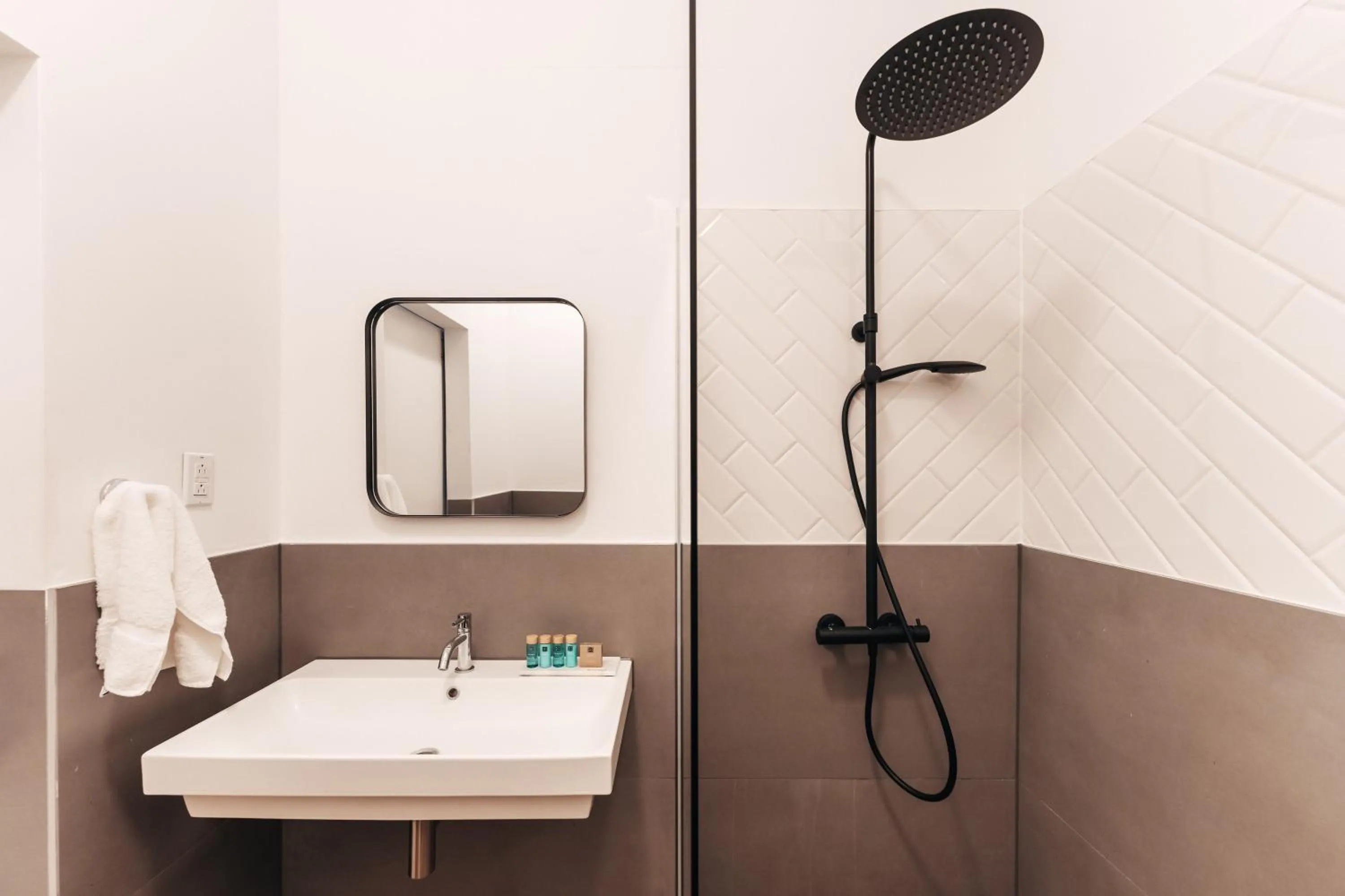 Bathroom in Atelier Skalo Boutique Hotel