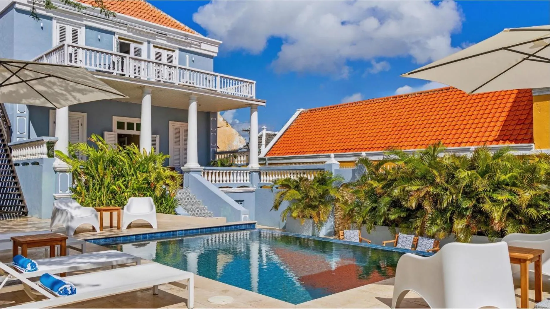 Property building in Atelier Skalo Boutique Hotel