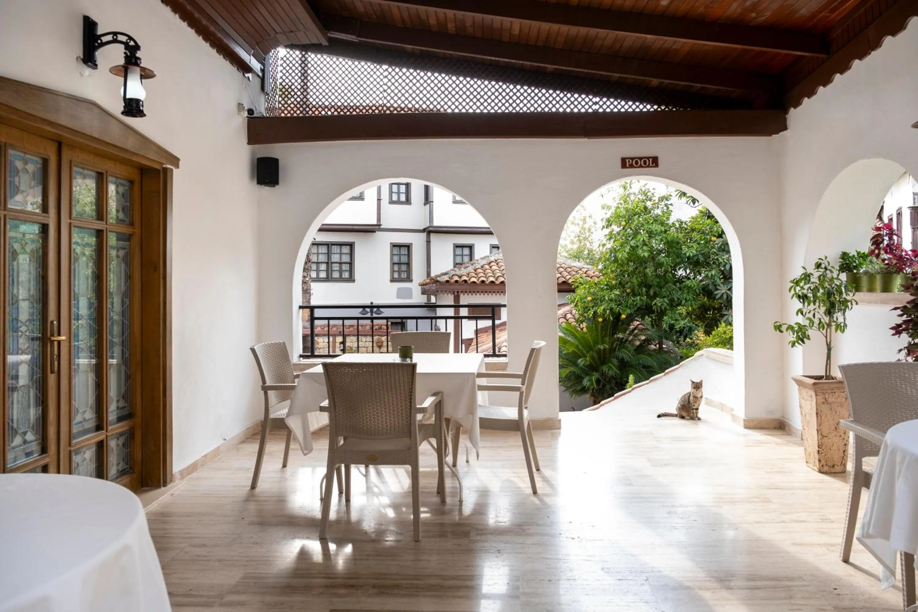 Patio in Argos Hotel