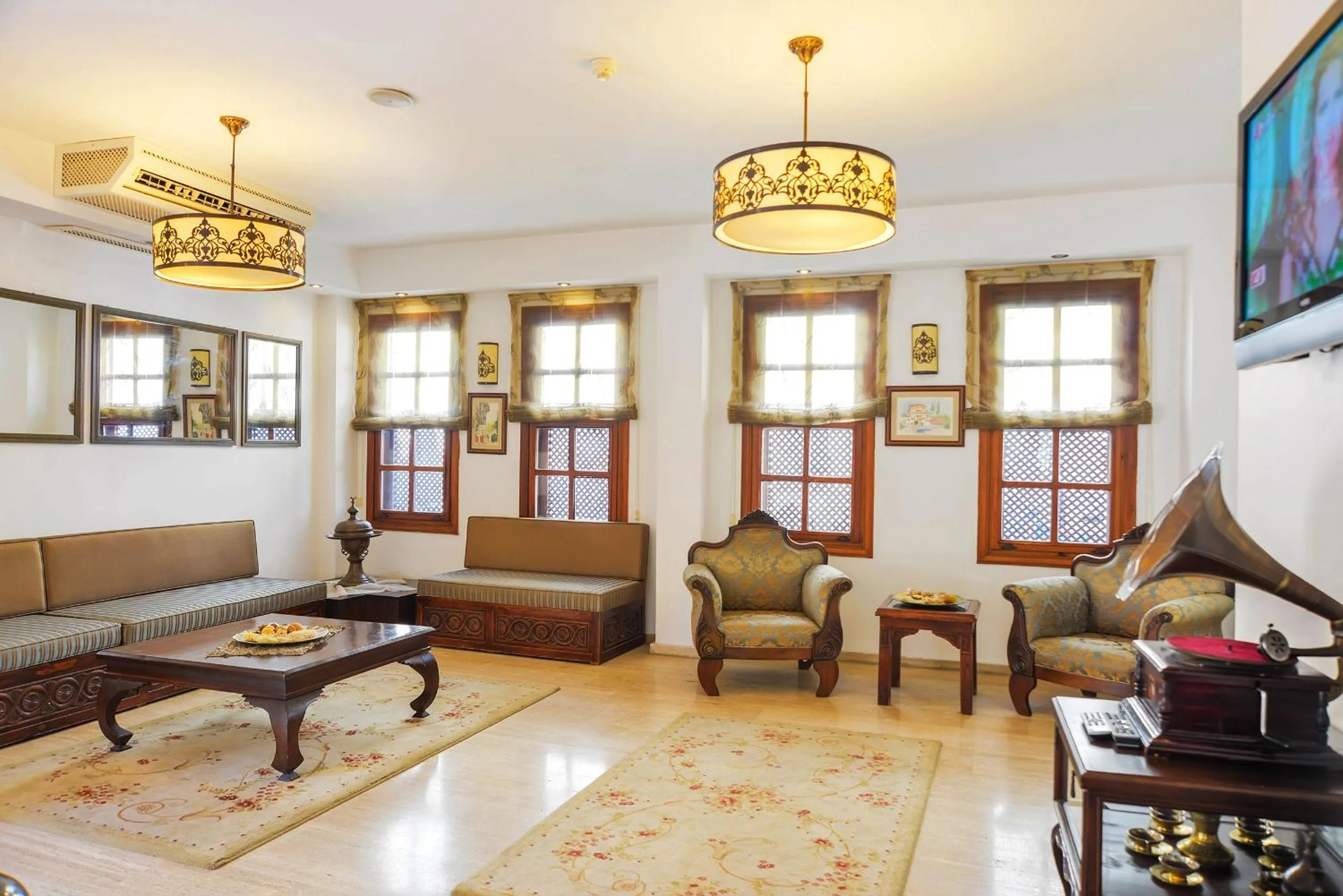 Lobby or reception in Argos Hotel