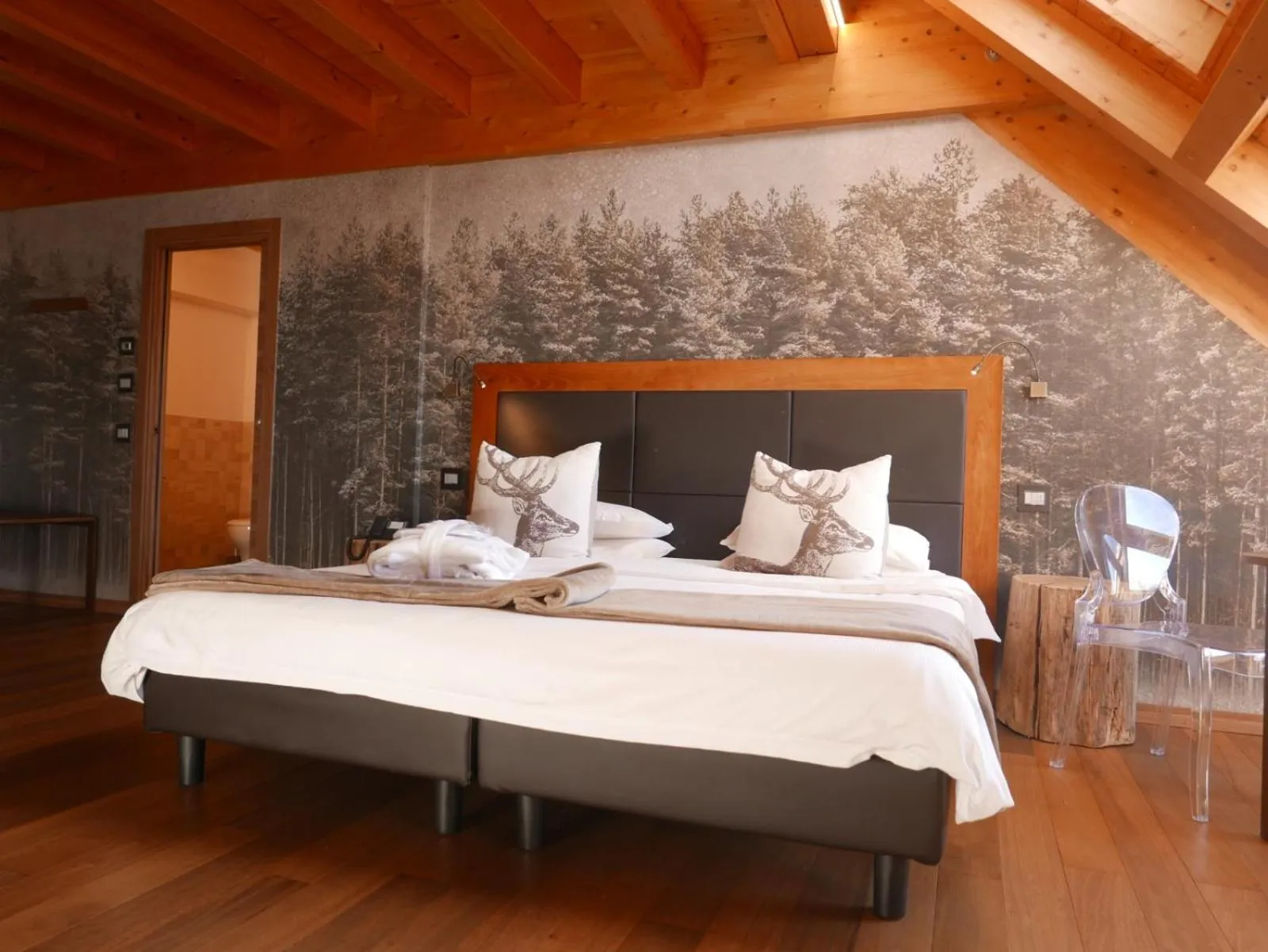 Bed in Hotel Paradiso