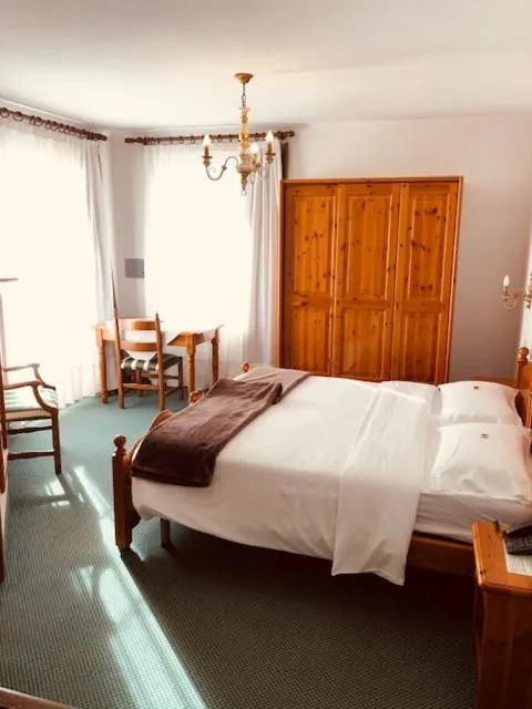 Bed in Hotel Paradiso