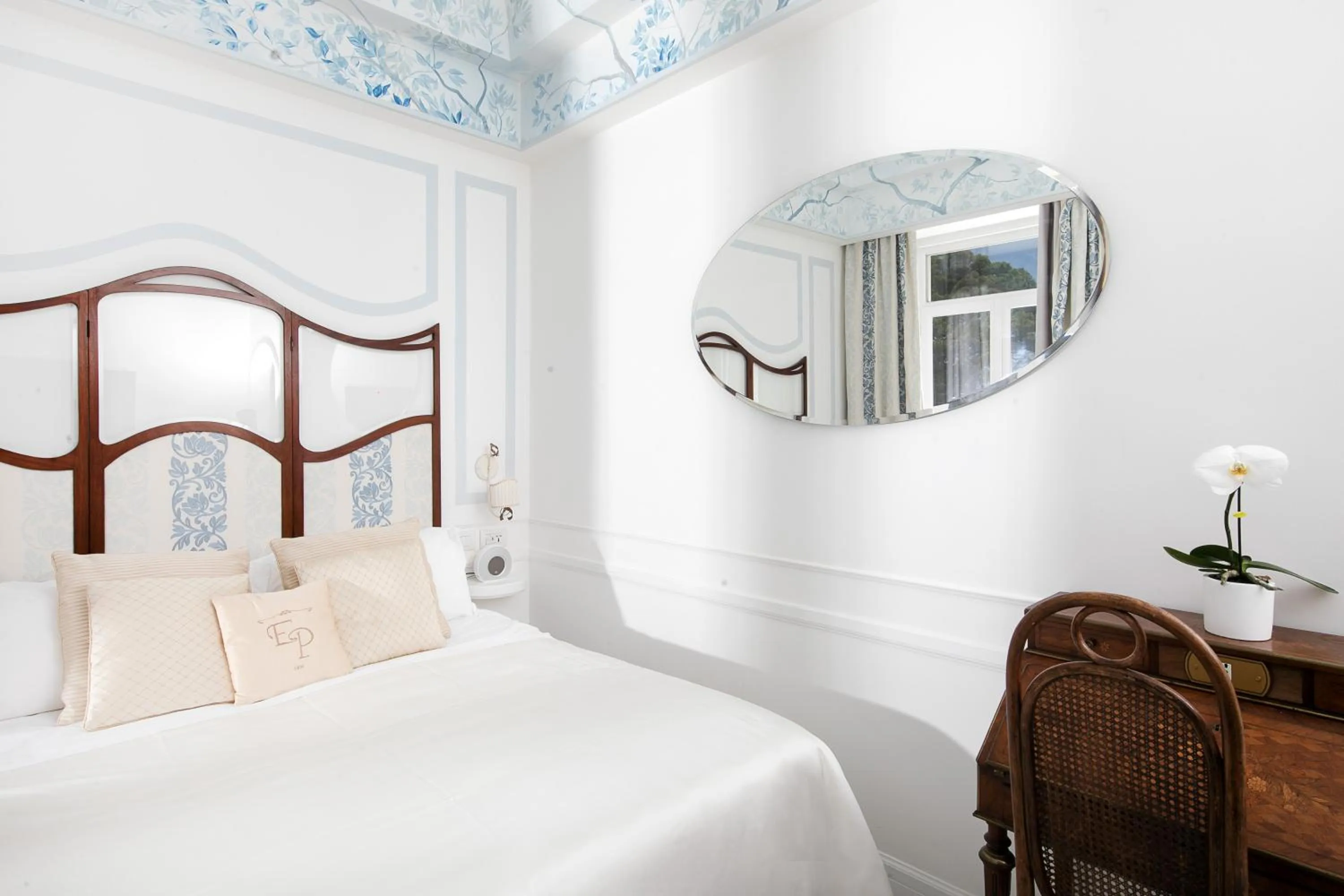 Bedroom, Bed in Luxury Villa Excelsior Parco