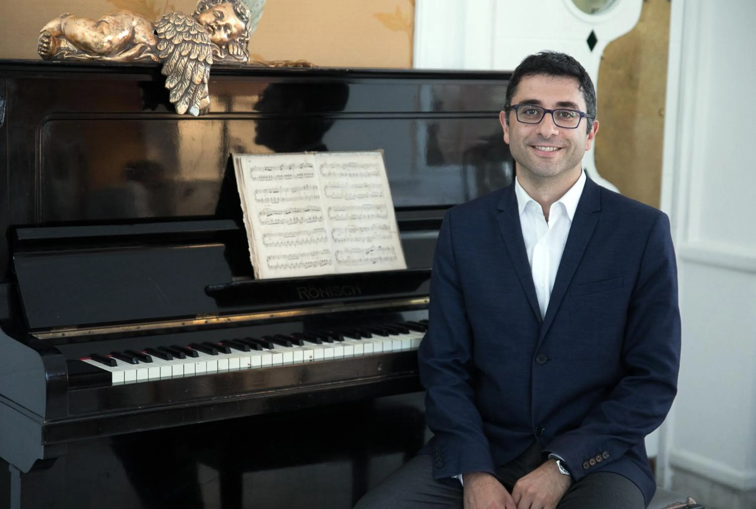 Staff in Luxury Villa Excelsior Parco