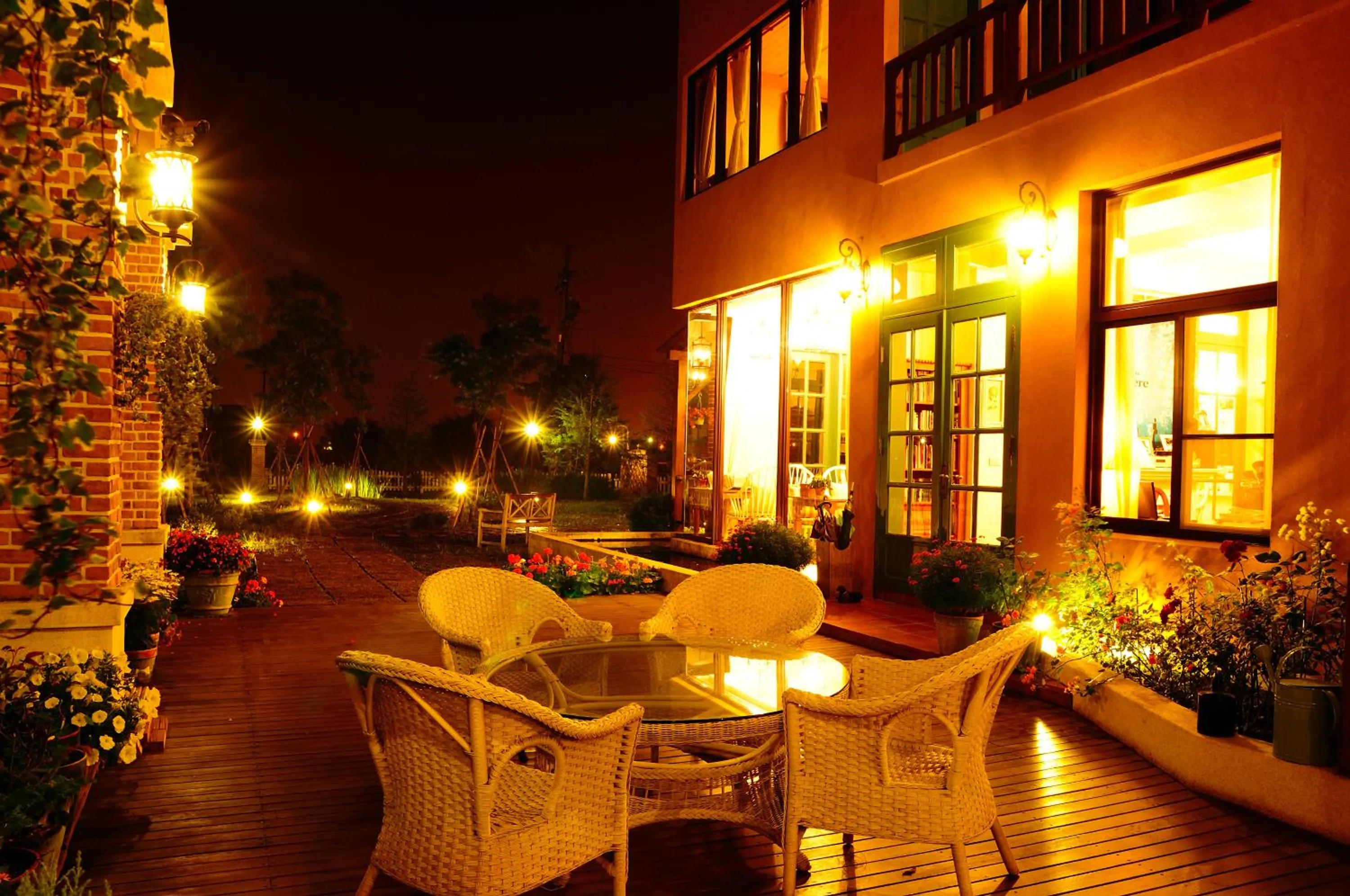 Garden in Sunday Home