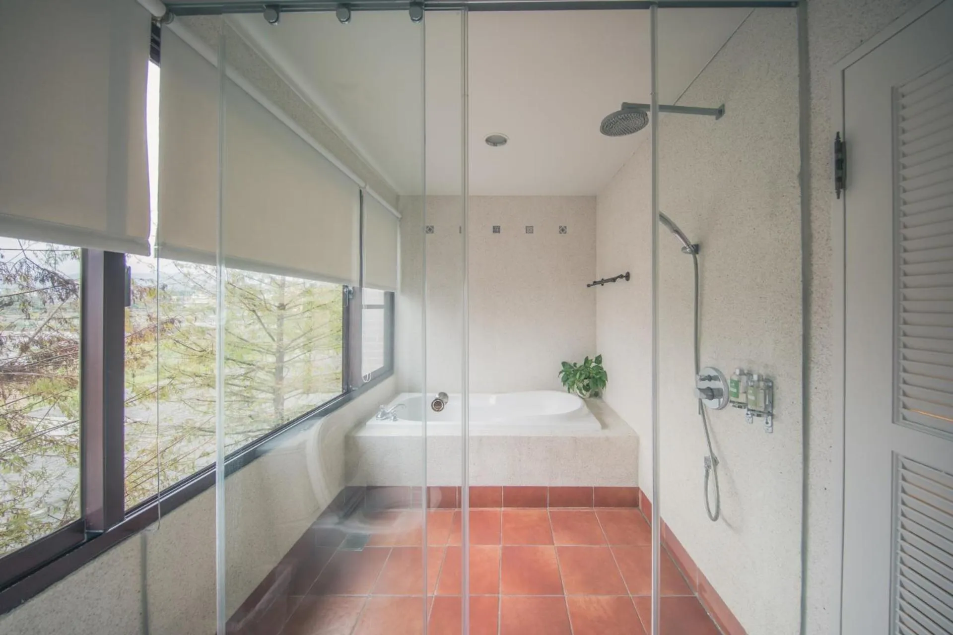 Shower in Sunday Home