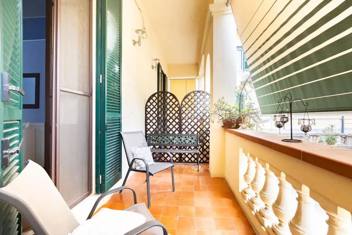 Balcony/Terrace in Anirbas