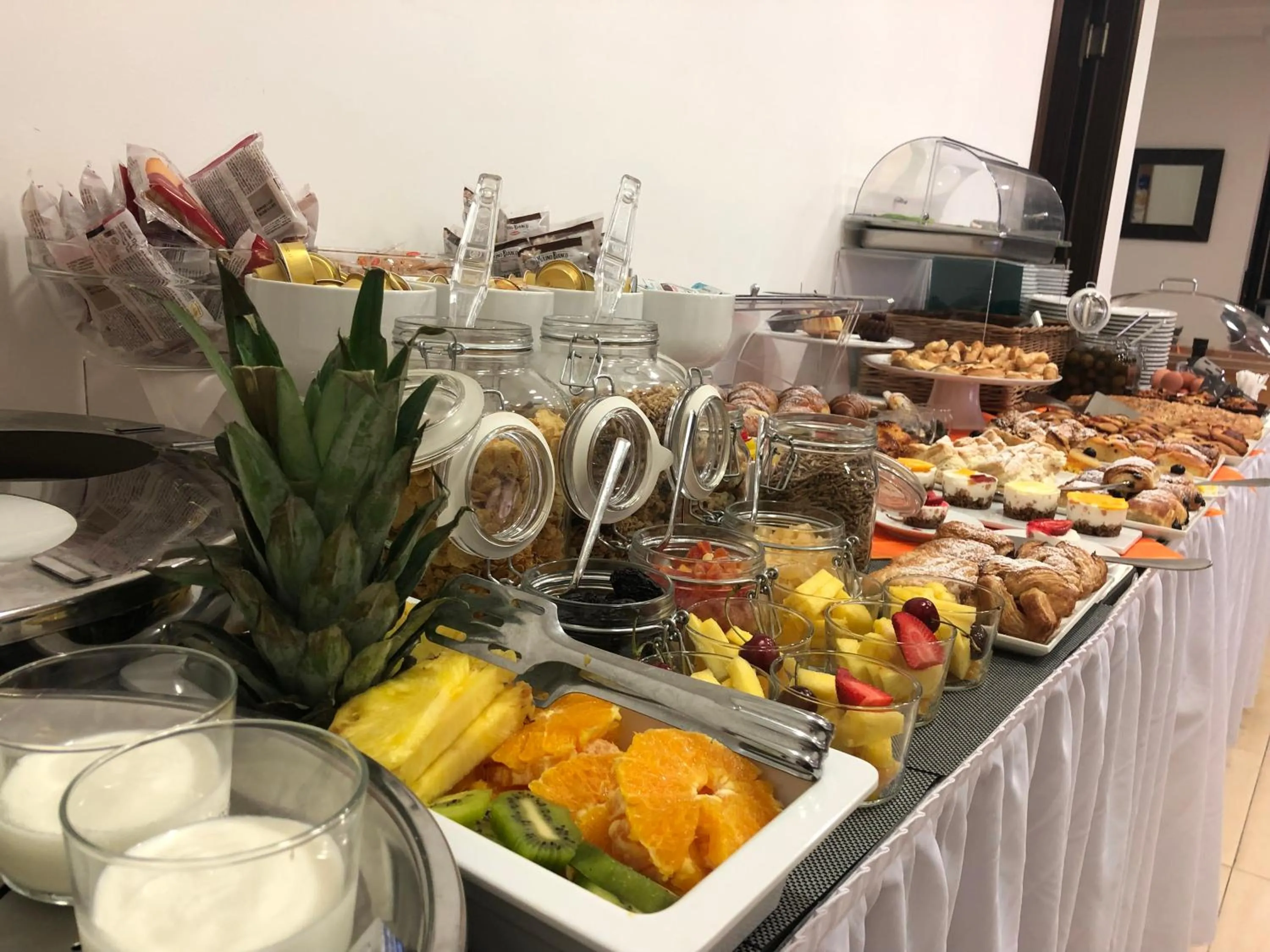 Food and drinks in Hotel Il Portico