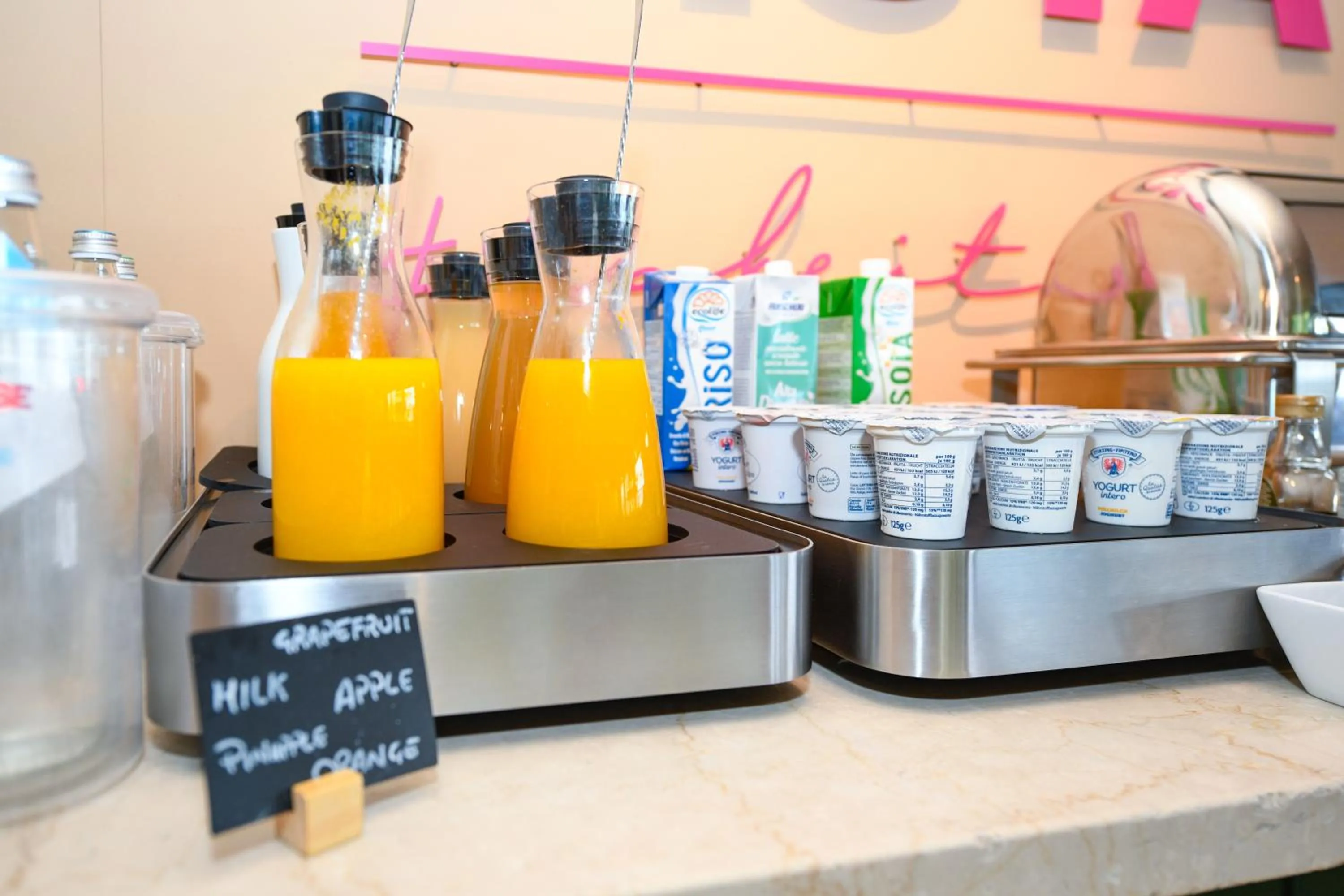 Breakfast in Hotel Flaminia