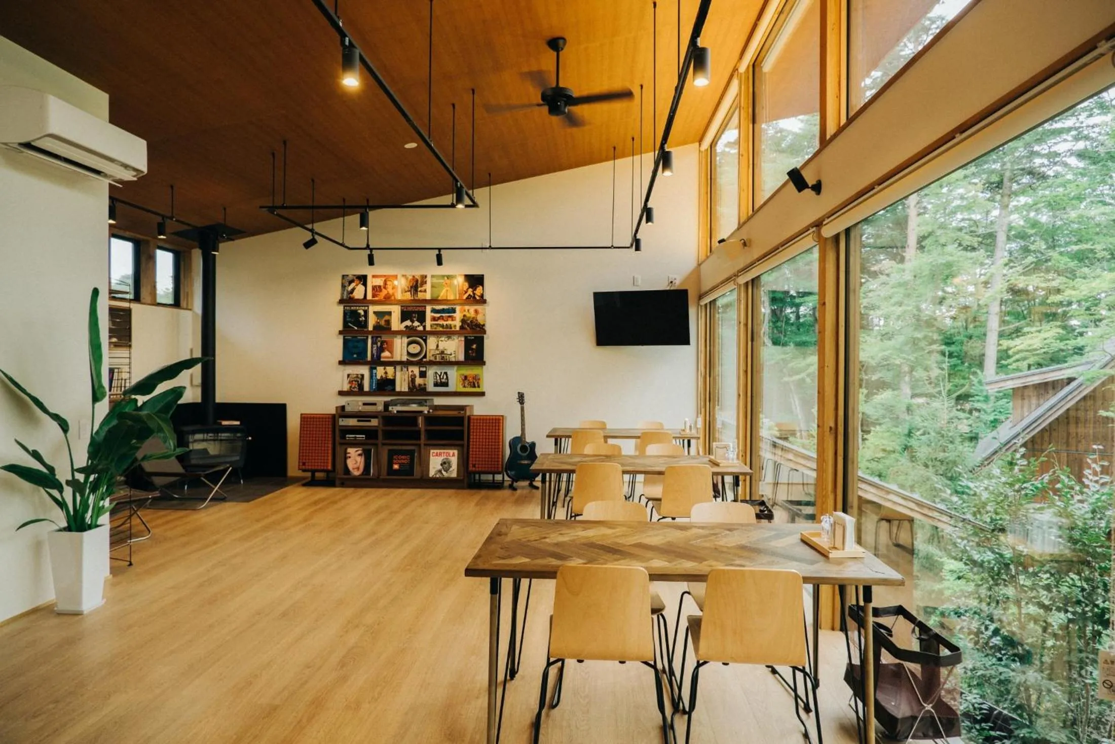 Restaurant/places to eat in Karuizawa Forest Seasons Villa