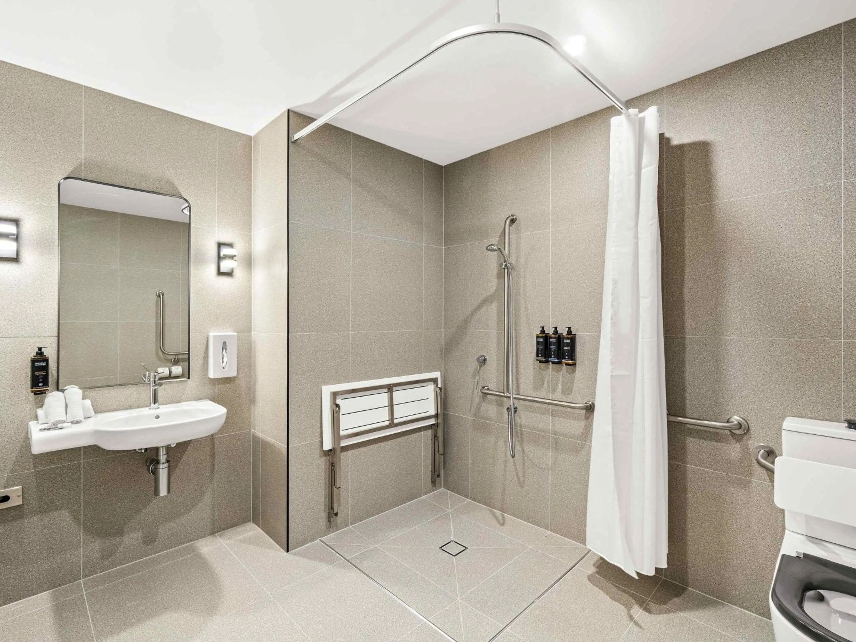 Bedroom in Mercure Pakenham