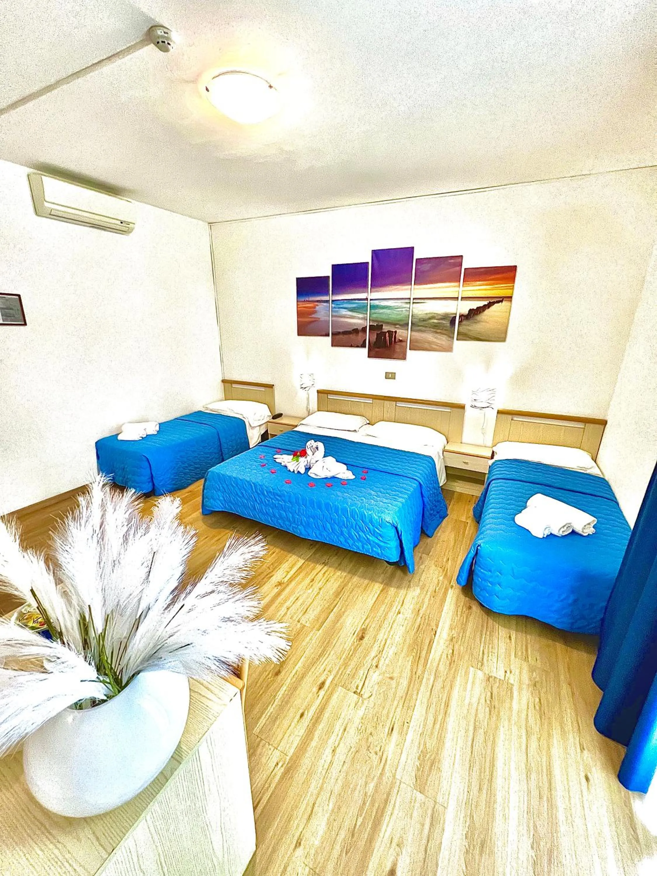 Bed in Hotel Trovatore