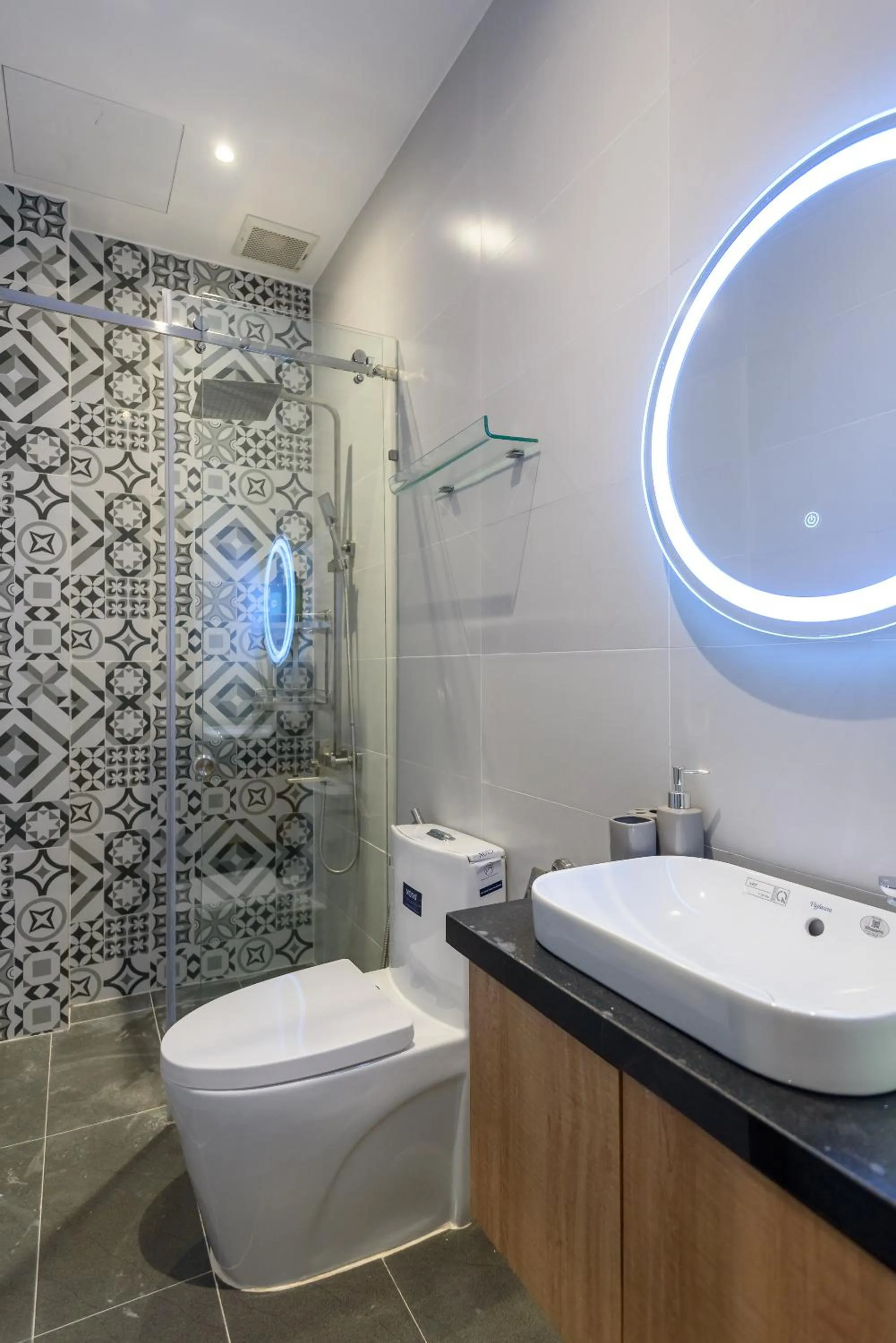 Bathroom in Cozrum Homes - June Corner