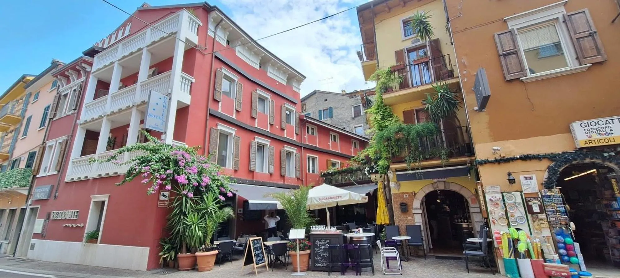 Property building in Hotel Danieli La Castellana lago di Garda