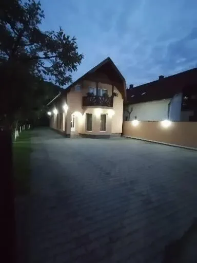 Night in PENSIUNEA KELEMEN