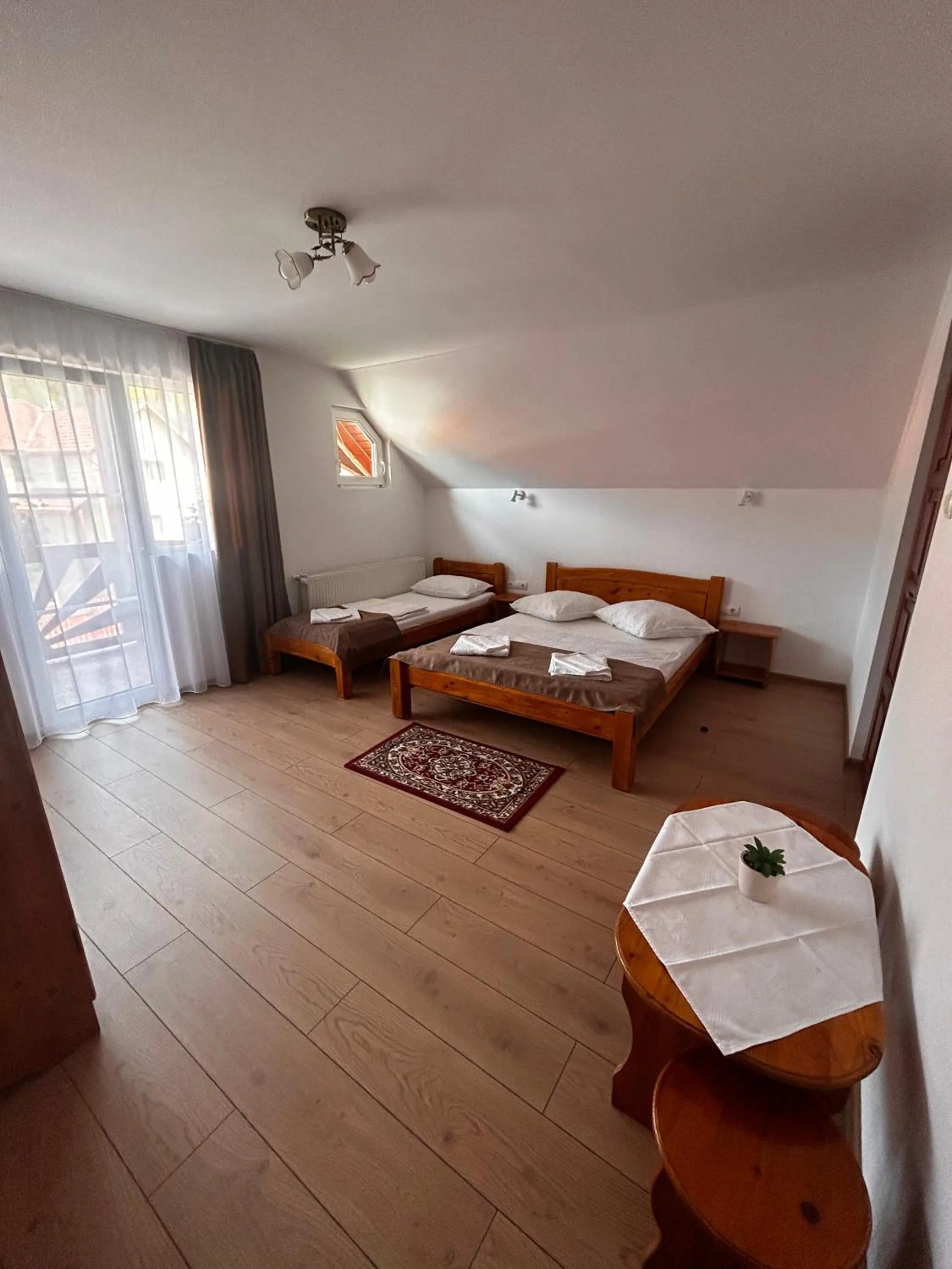 Bed in PENSIUNEA KELEMEN