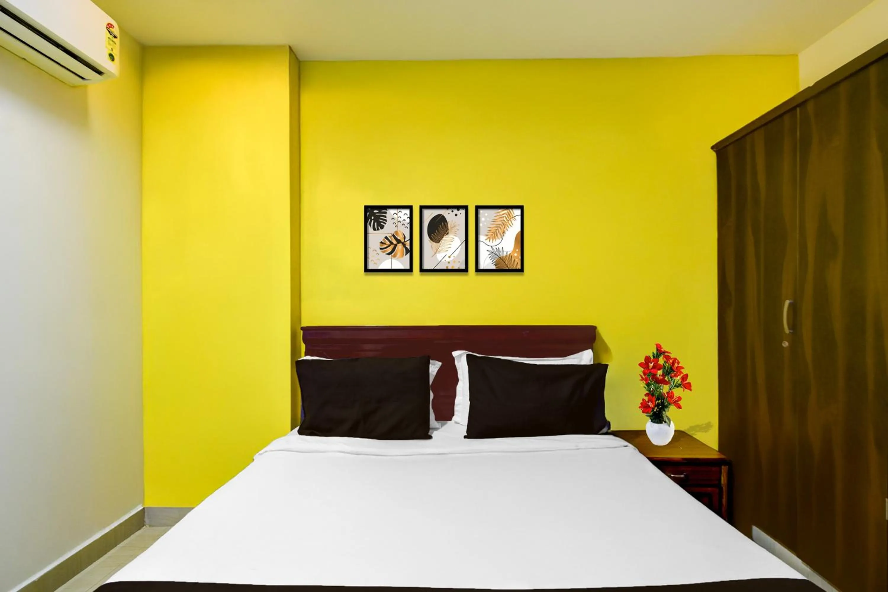 Bedroom, Bed in Super Collection O Gachibowli