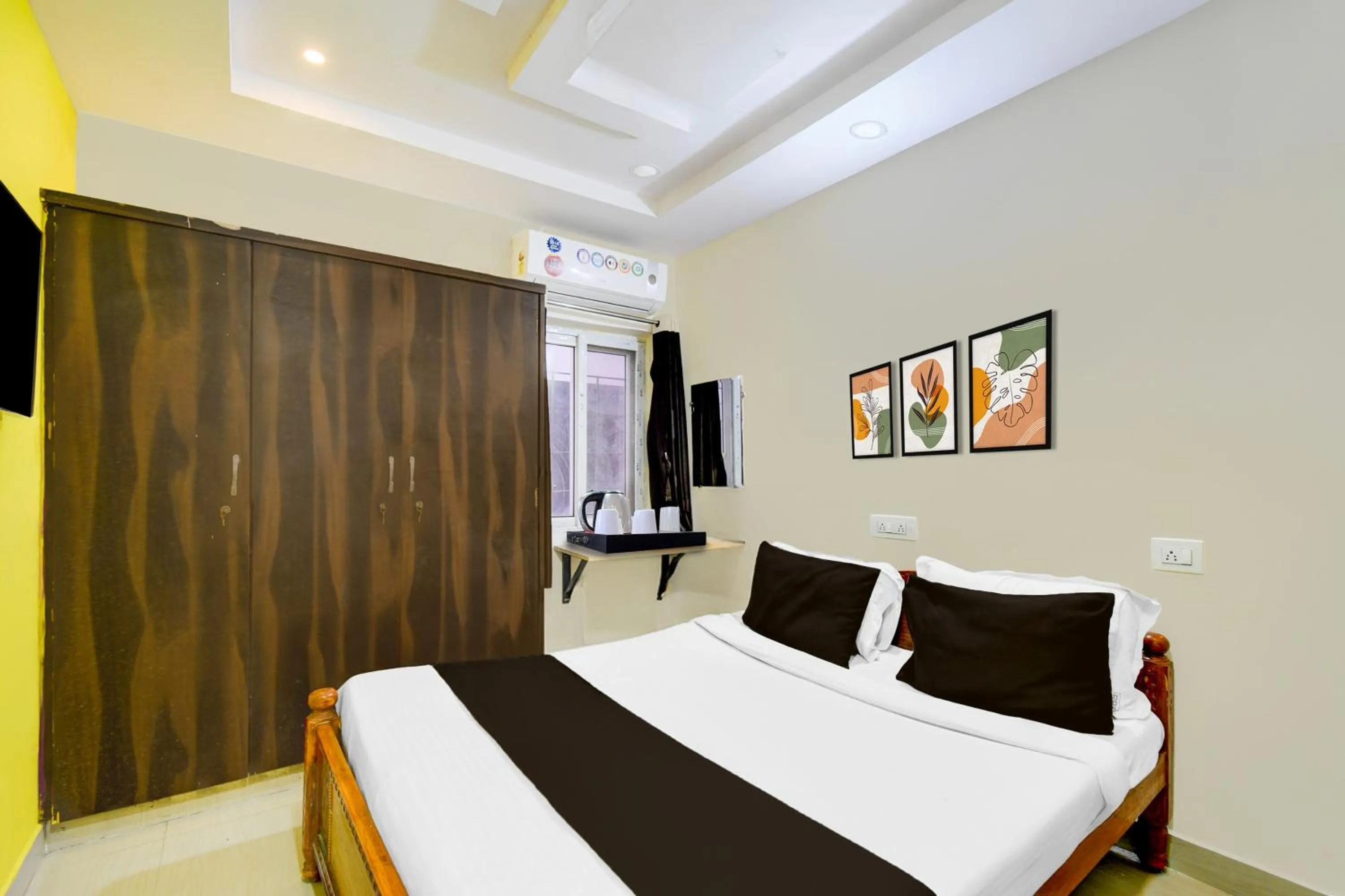 Bedroom, Bed in Super Collection O Gachibowli