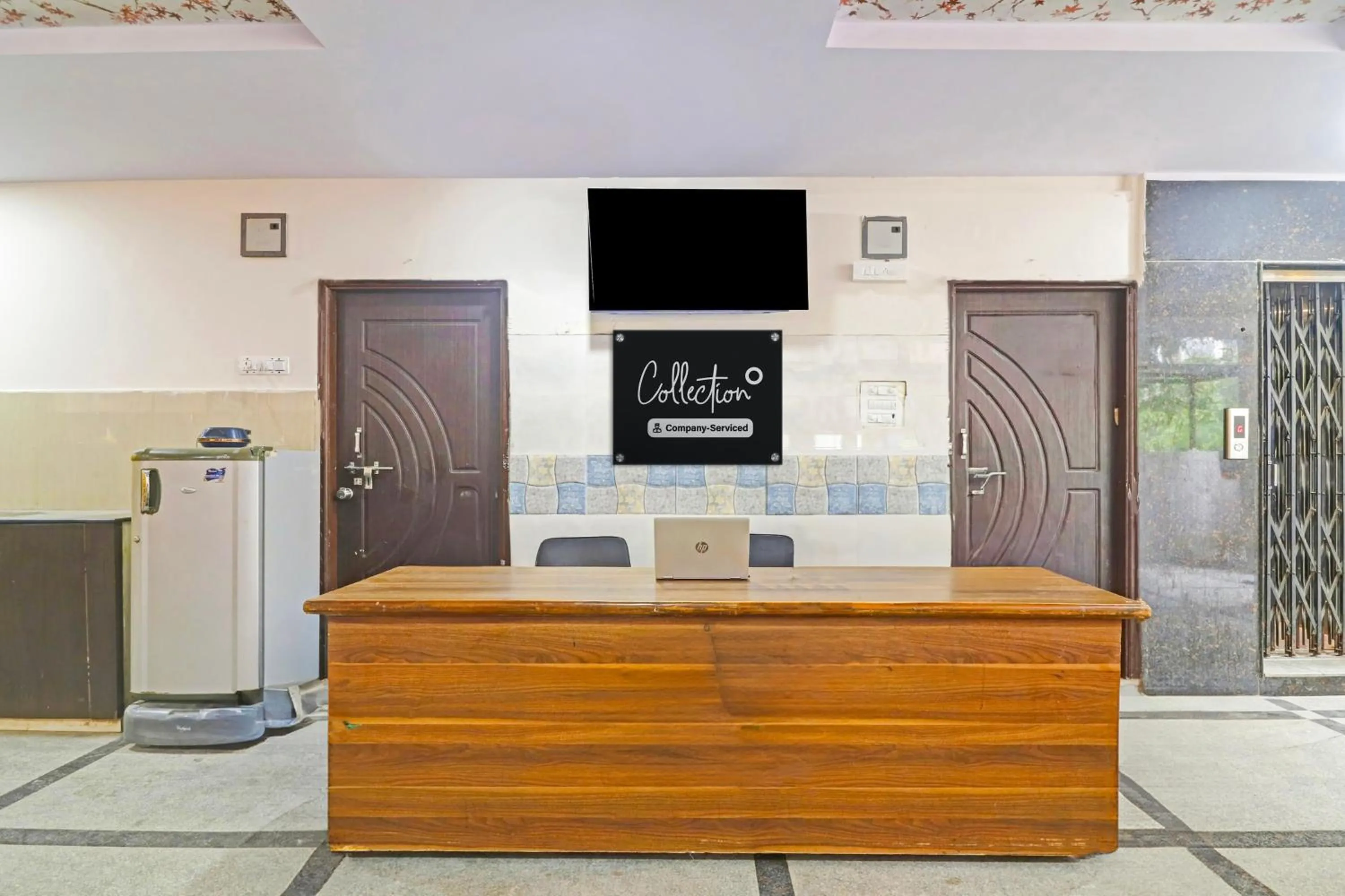 Lobby or reception in Super Collection O Gachibowli