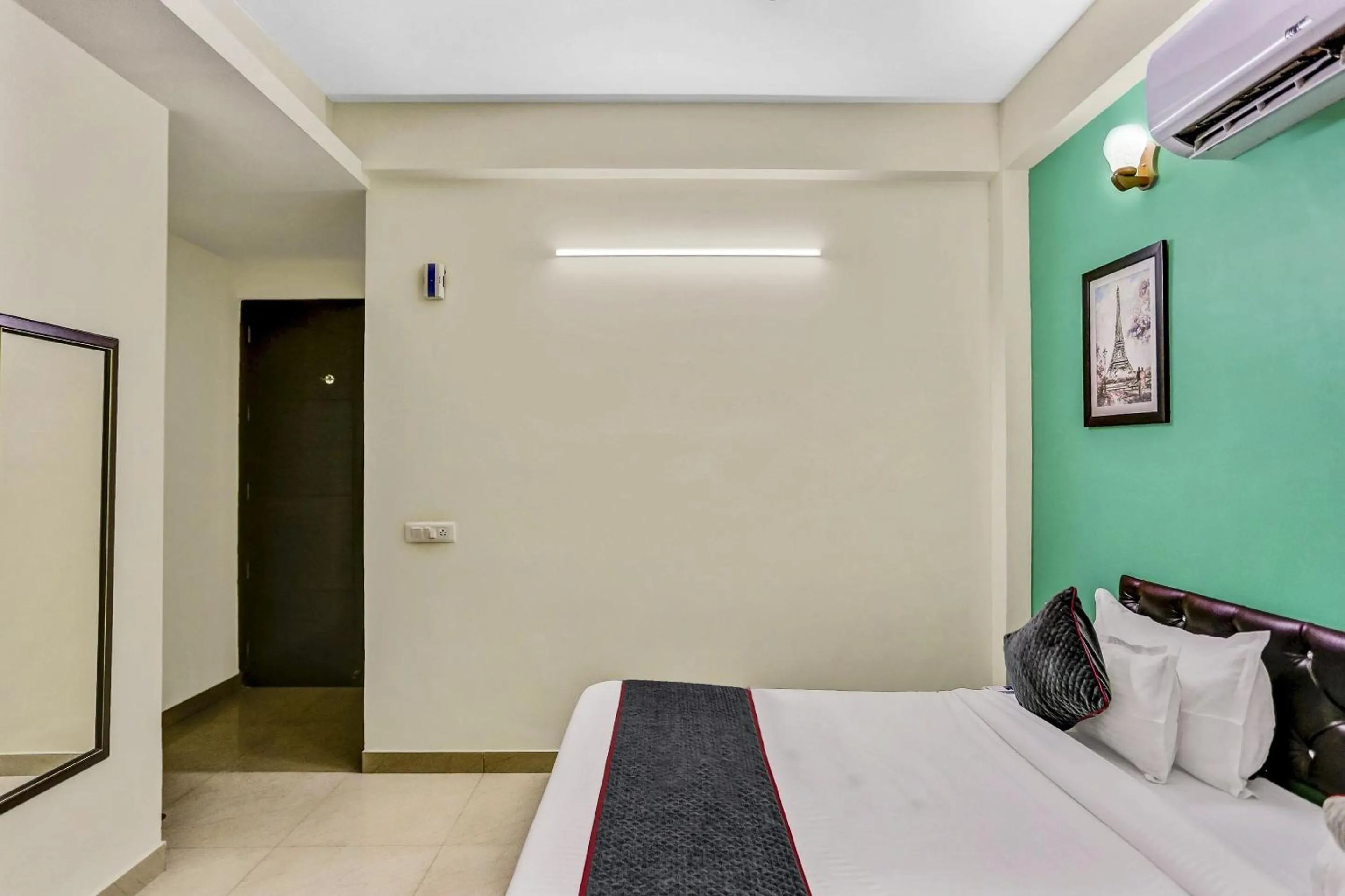 Bedroom in Townhouse Rumaisa