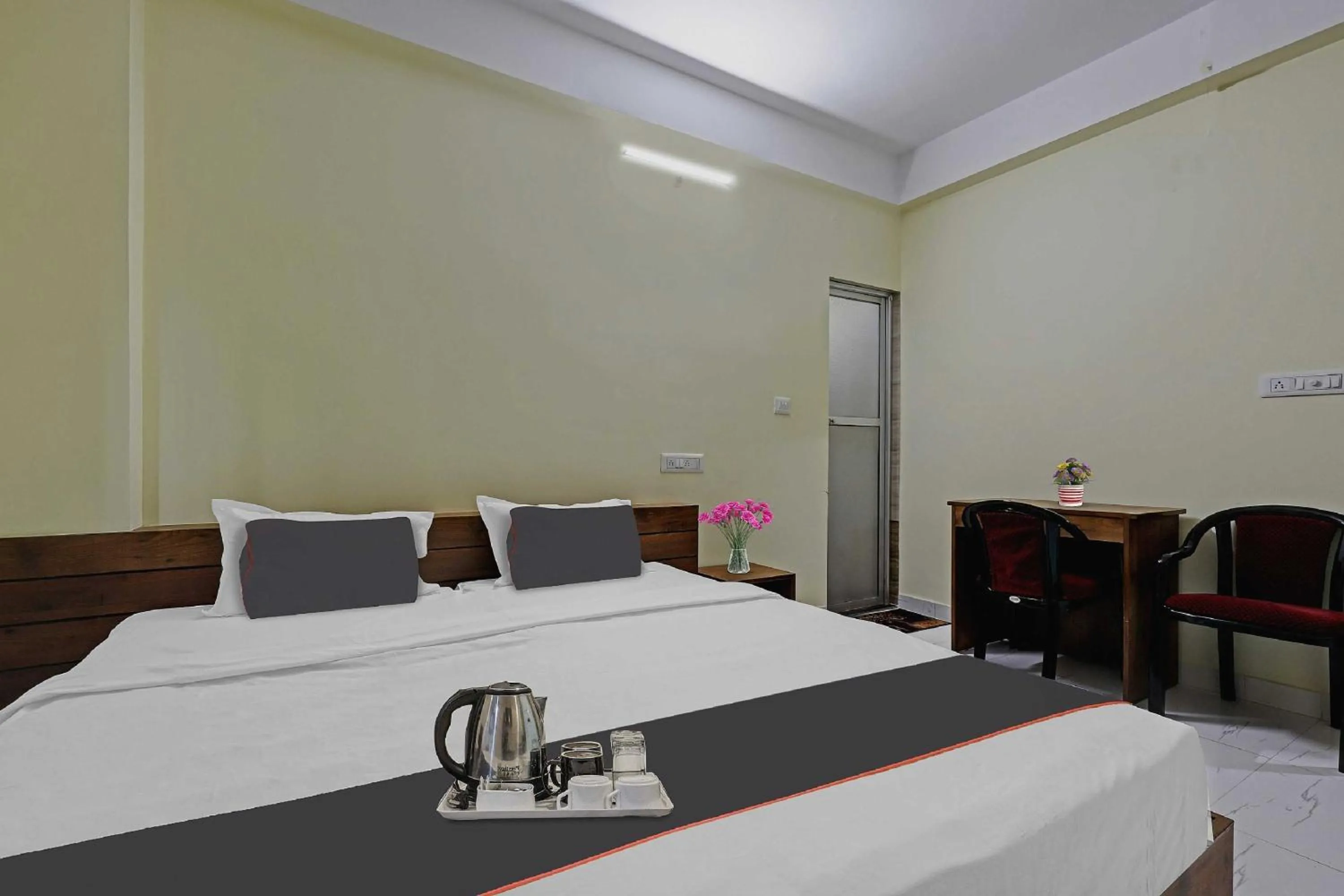 Bedroom, Bed in Super Collection O Luit Heritage