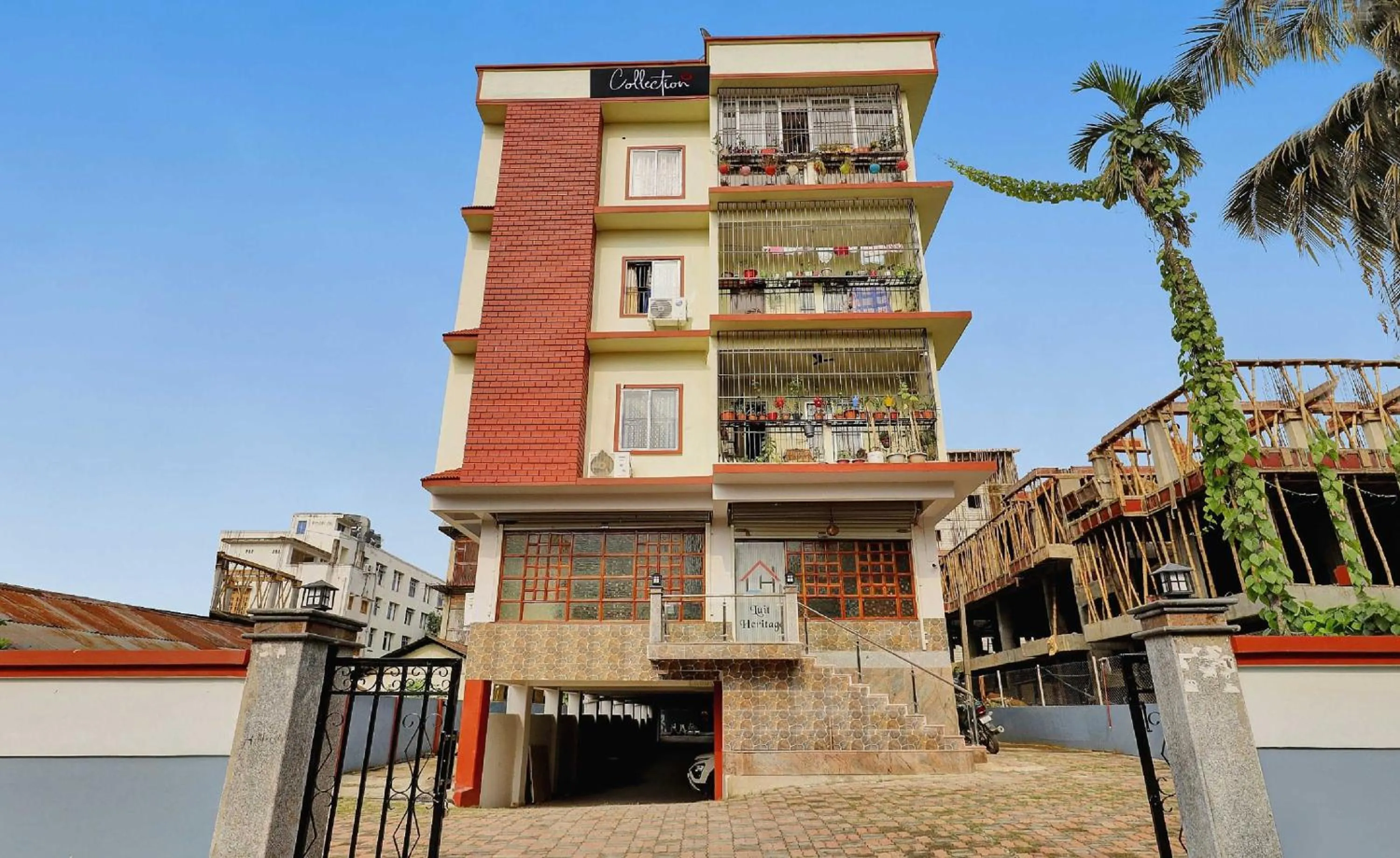 Facade/entrance in Super Collection O Luit Heritage